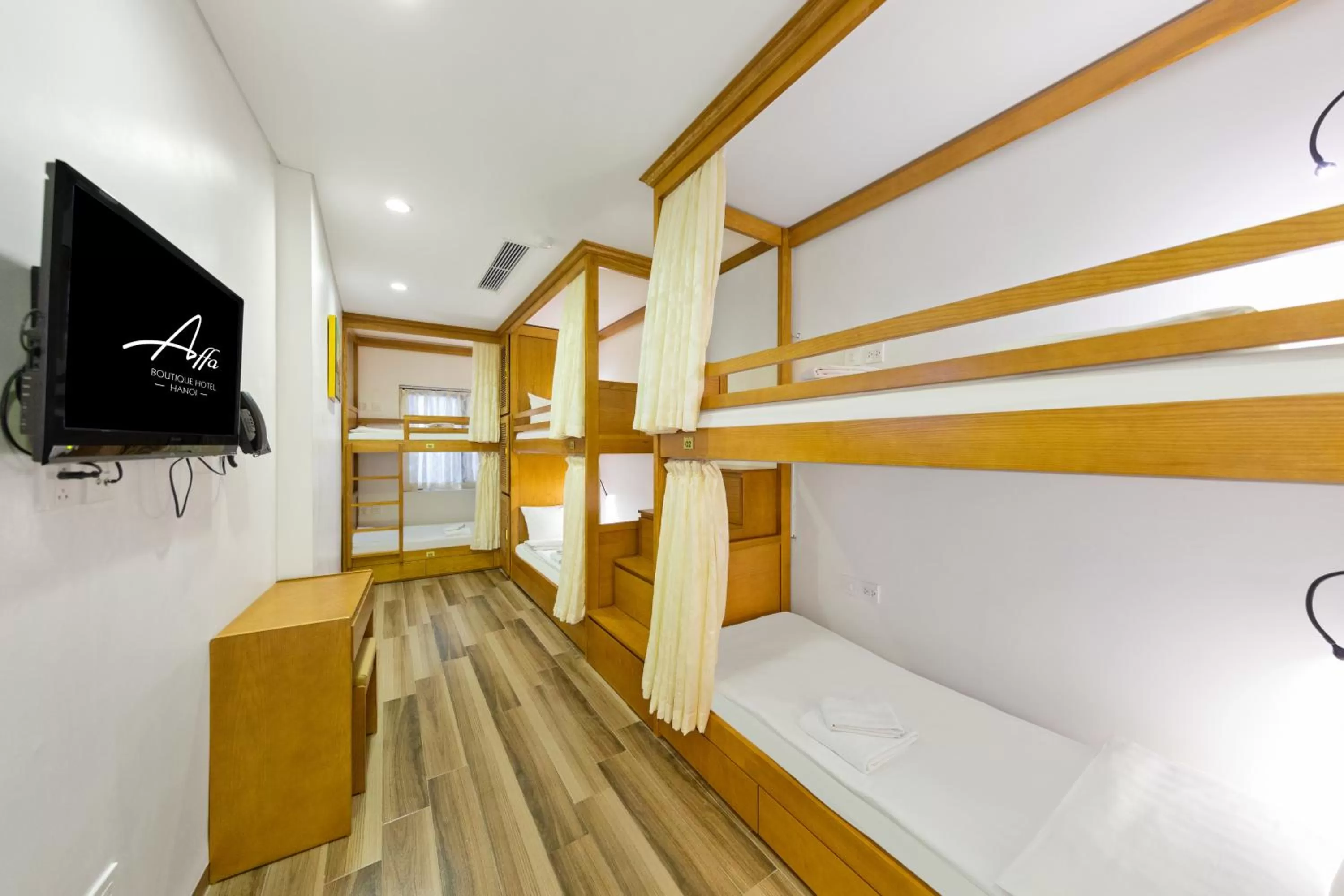 6-Bed Mixed Dormitory Room in Affa Boutique Hotel