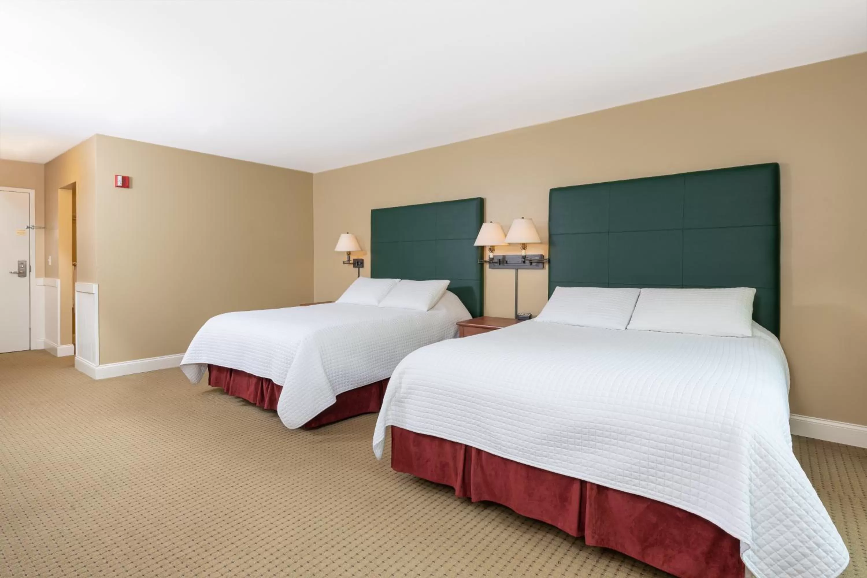 Queen Room with Two Queen Beds in Grand Summit Resort