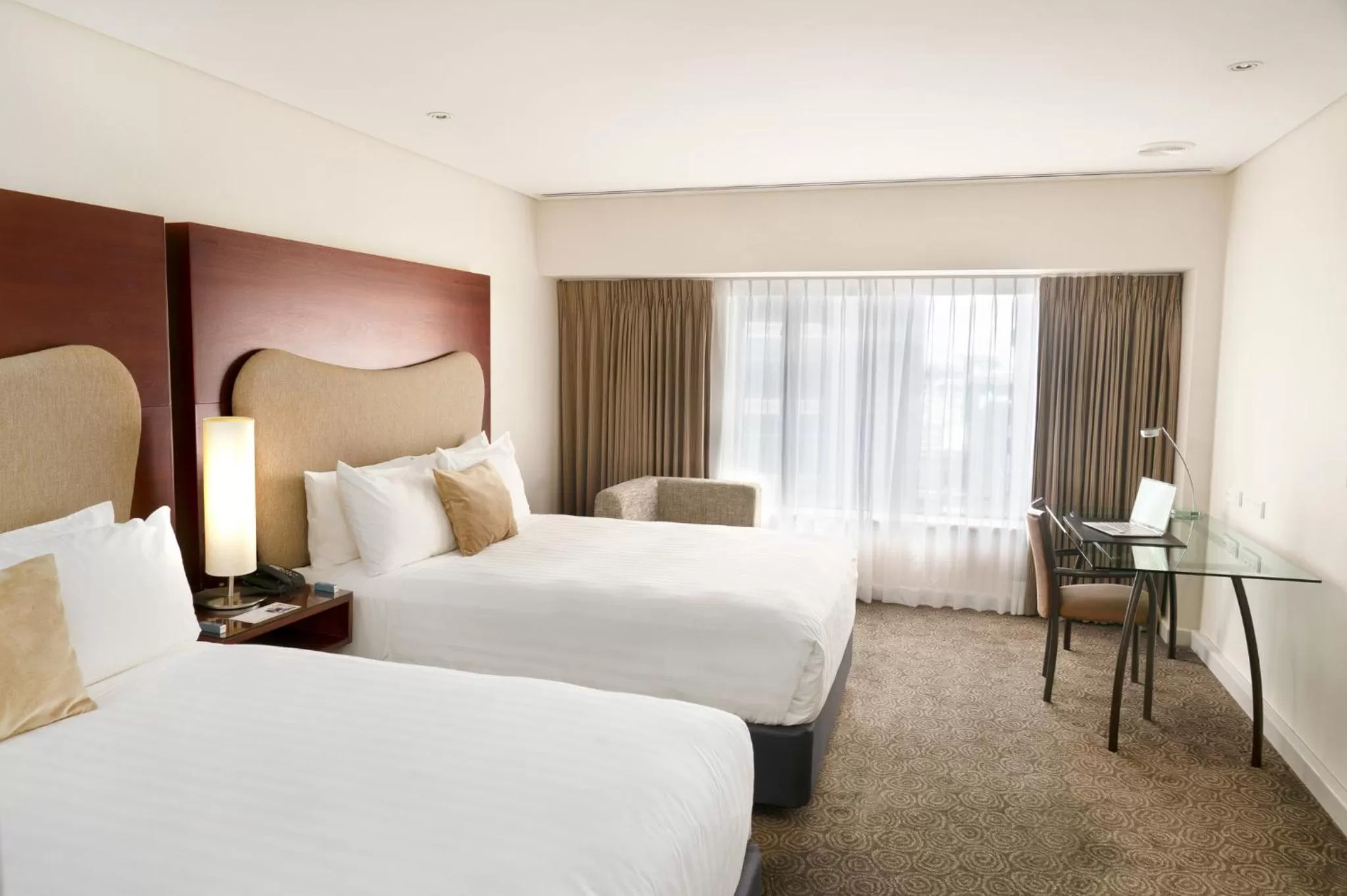 Standard Room with Two Queen Beds in Crowne Plaza Auckland by IHG