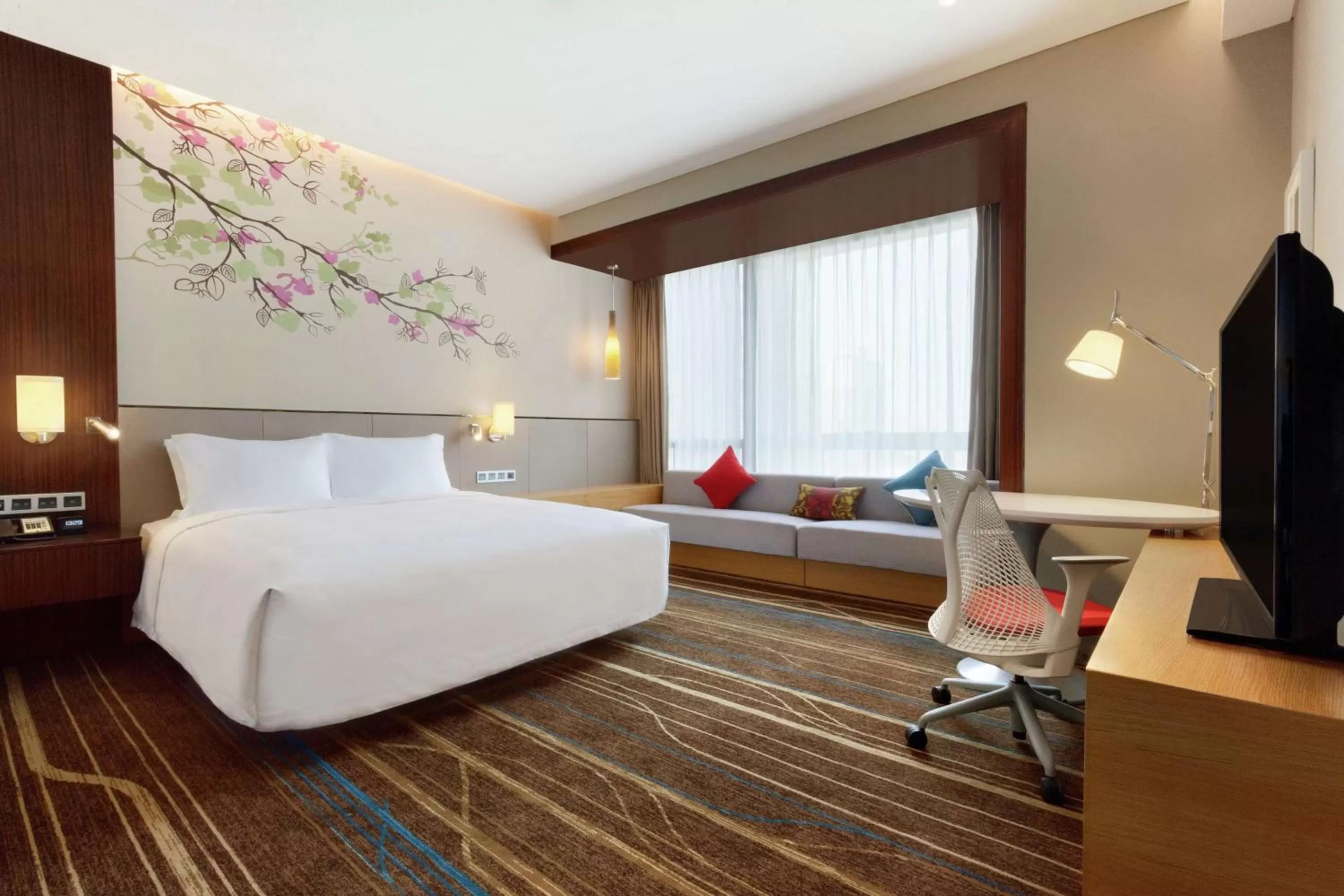 King Room with City View in Hilton Garden Inn Shenzhen Bao'an