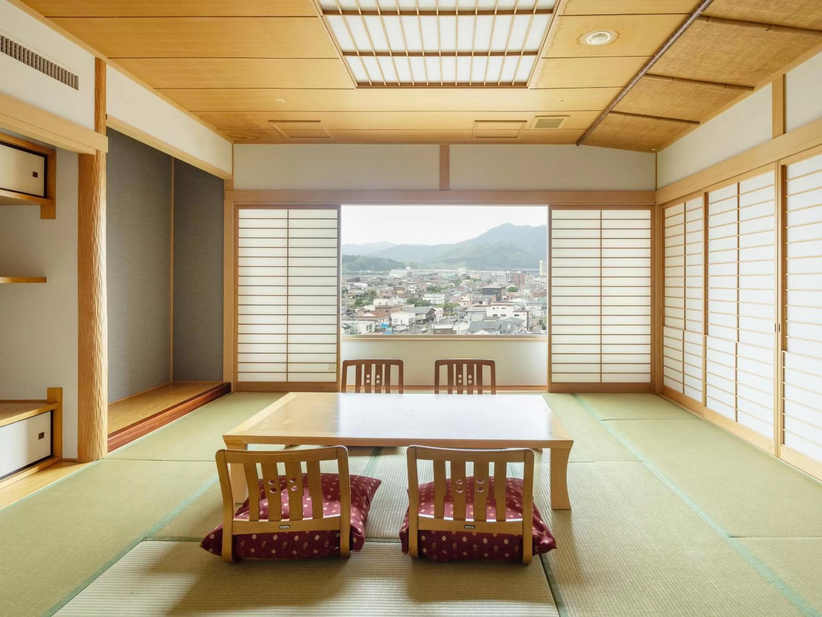 Suite with Tatami Area - Non-Smoking in Hotel Sakura Ureshino