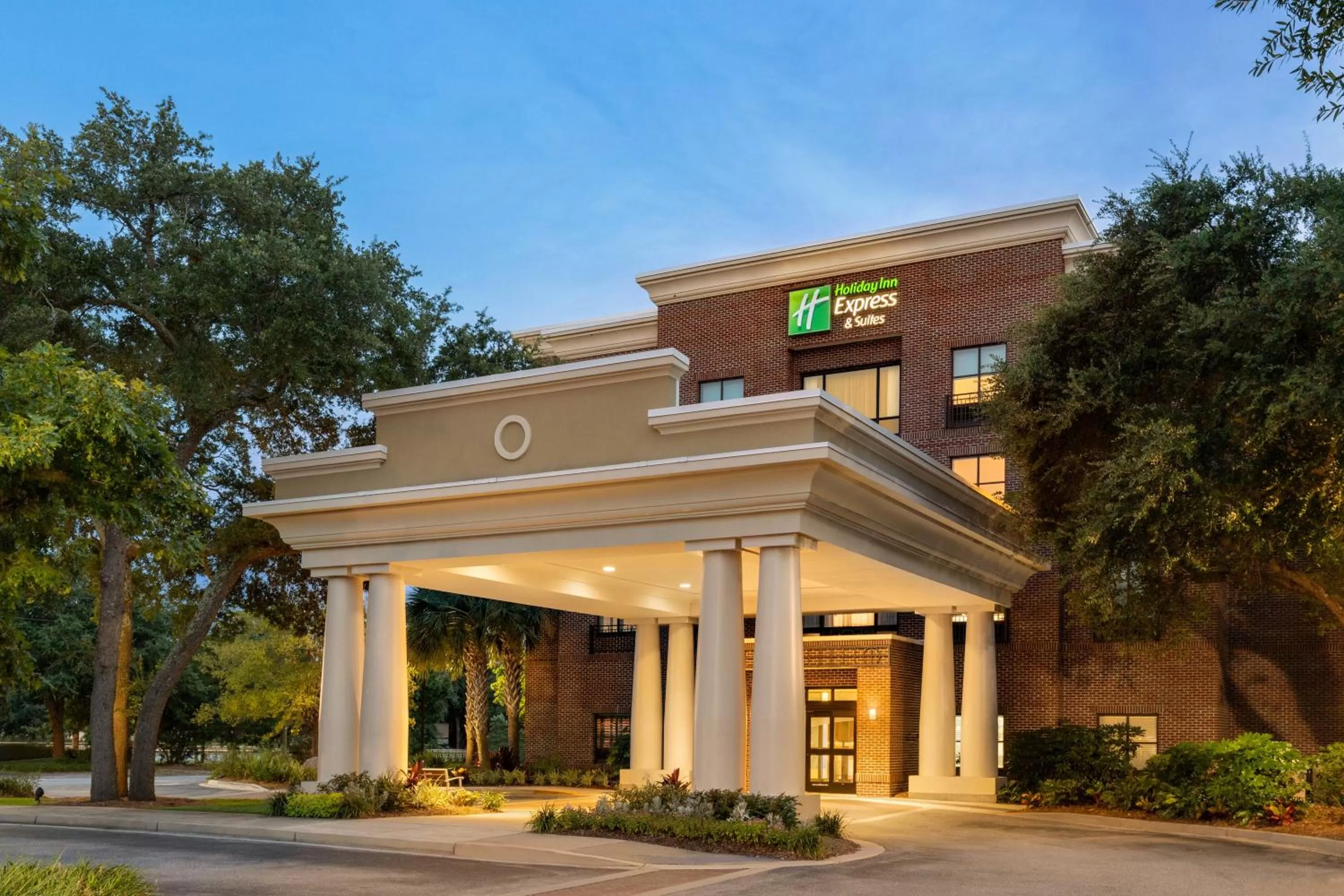 Holiday Inn Express Hotel & Suites Mount Pleasant - Charleston by IHG