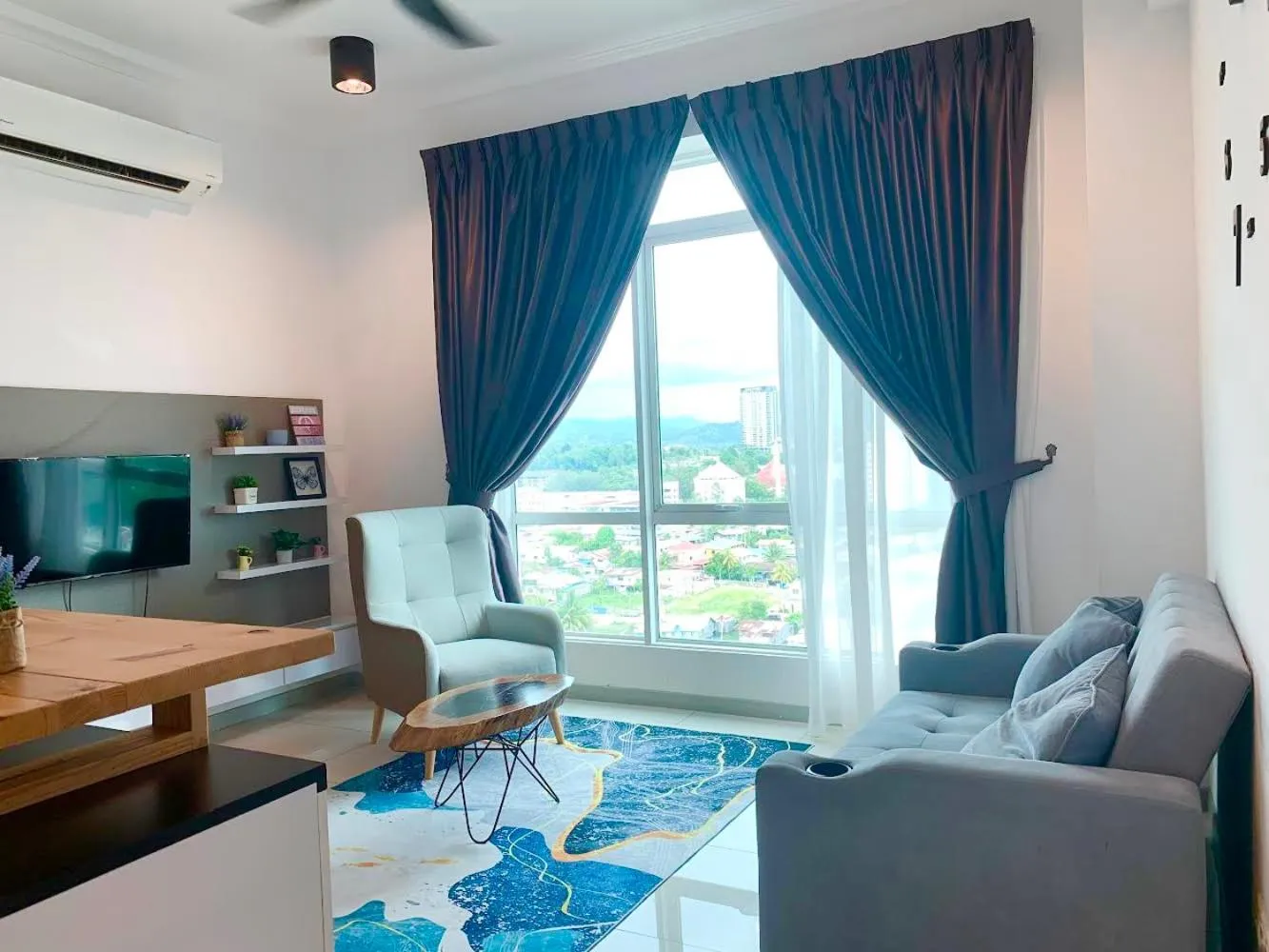 One-Bedroom Apartment in Sunset Seaview Vacation Condos @ Infinity Avenue