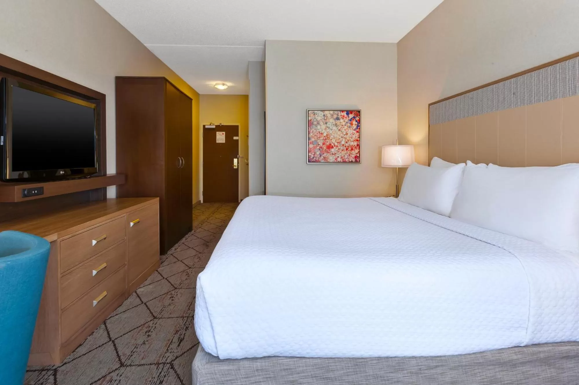 King Room - Disability Access in Crowne Plaza Columbus North - Worthington by IHG