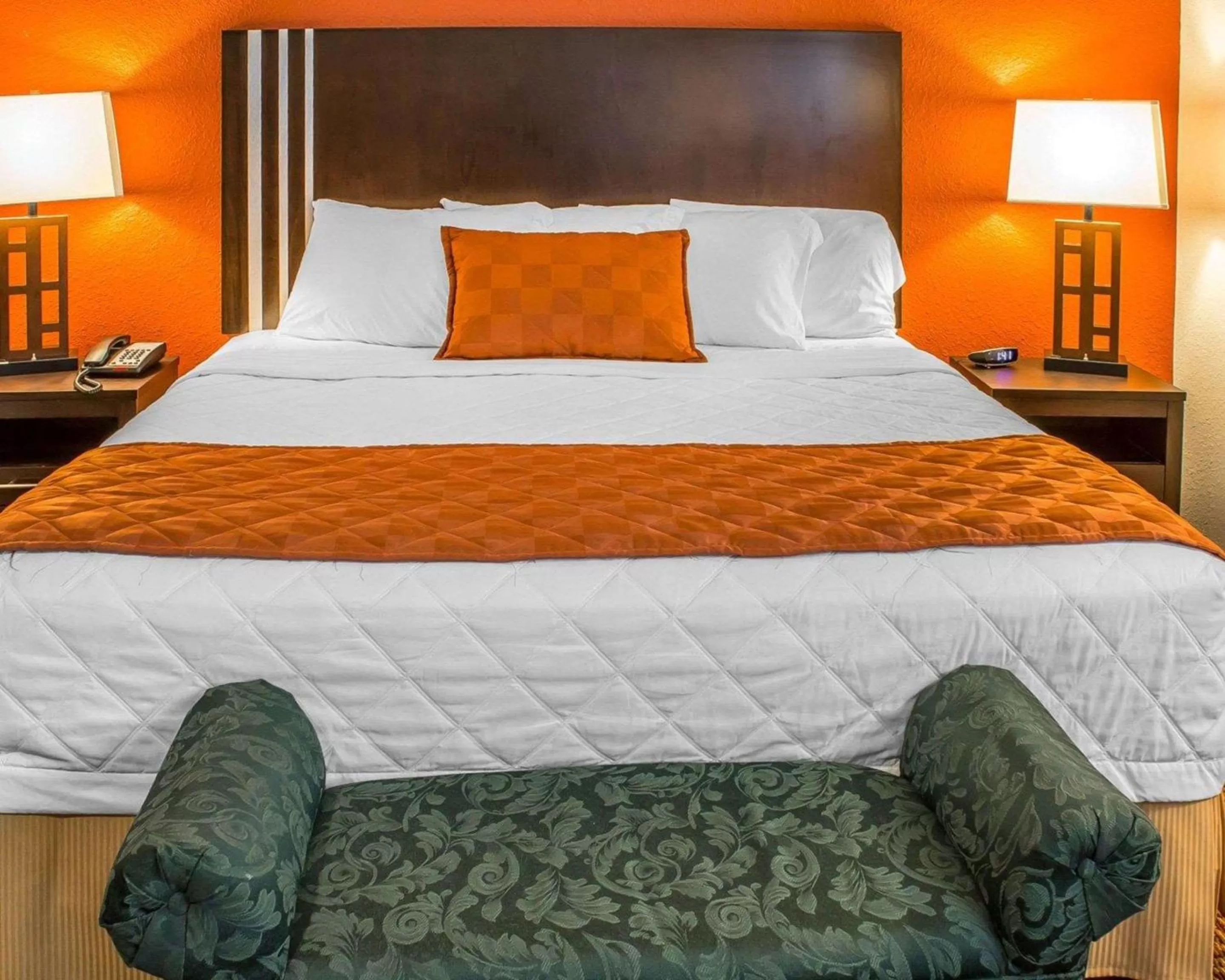 King Room - Non-Smoking in Rodeway Inn & Suites near Okoboji Lake