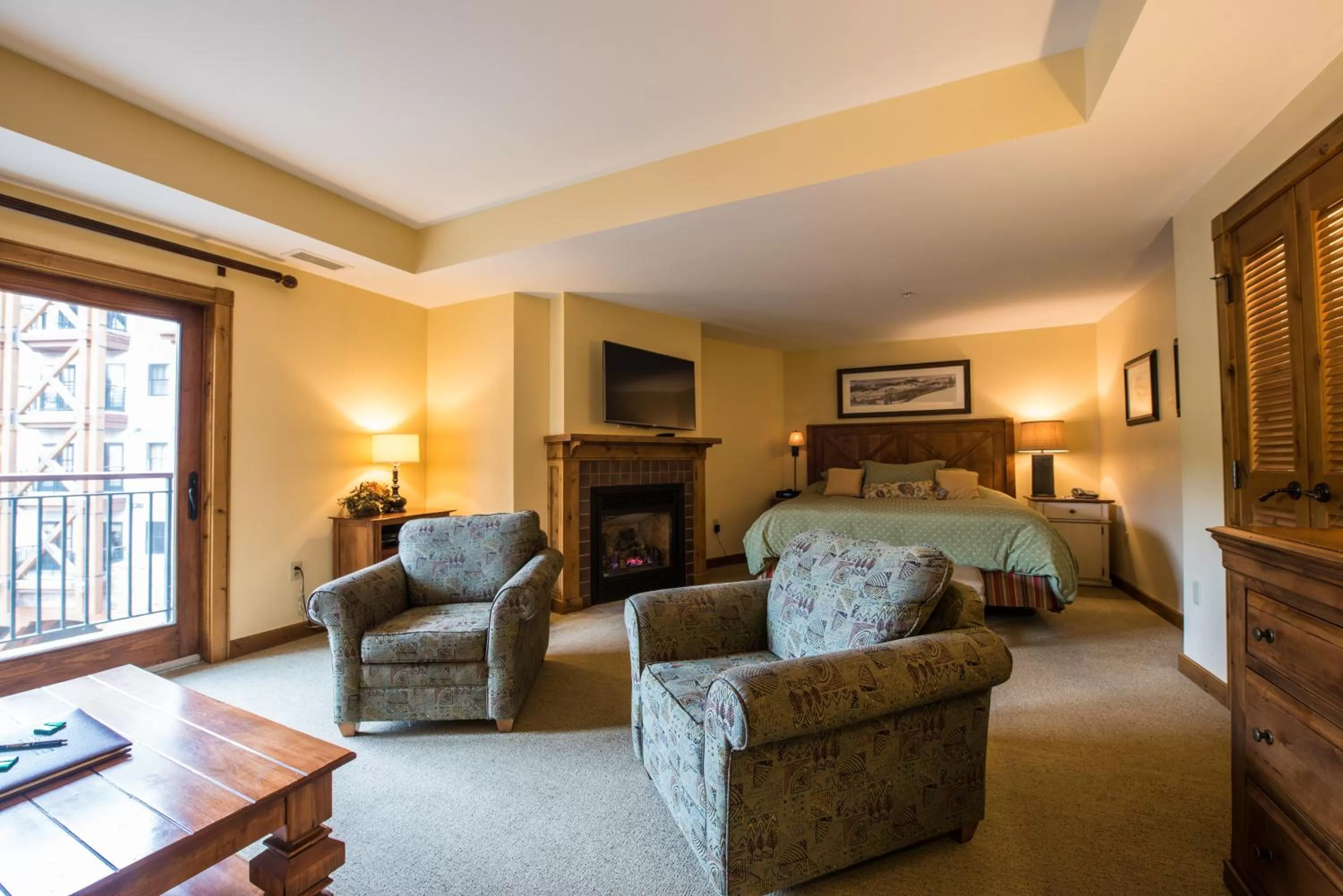 Deluxe Studio in The Lodge at Mountaineer Square