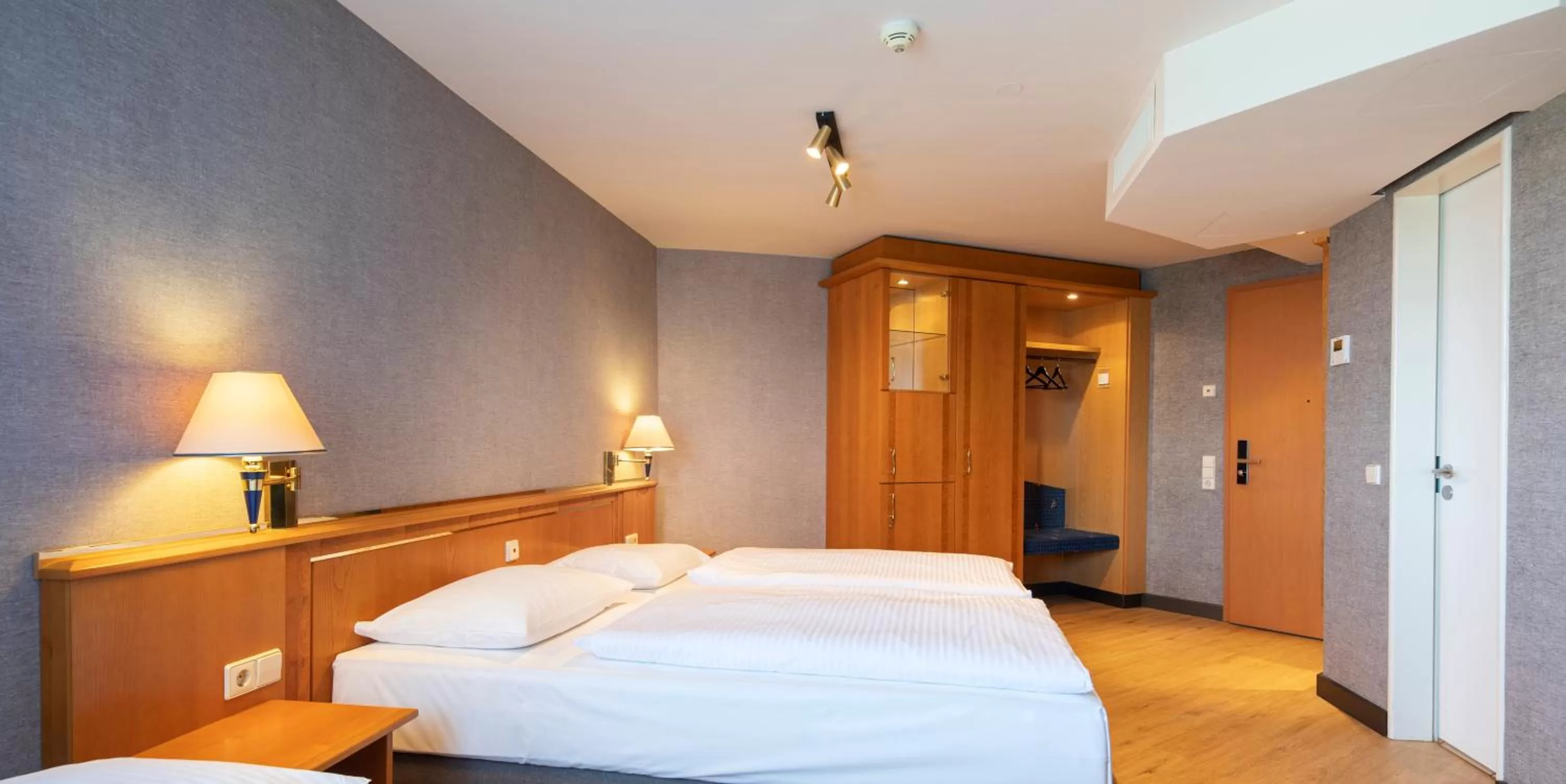 Standard Double Room in ACHAT Hotel Magdeburg