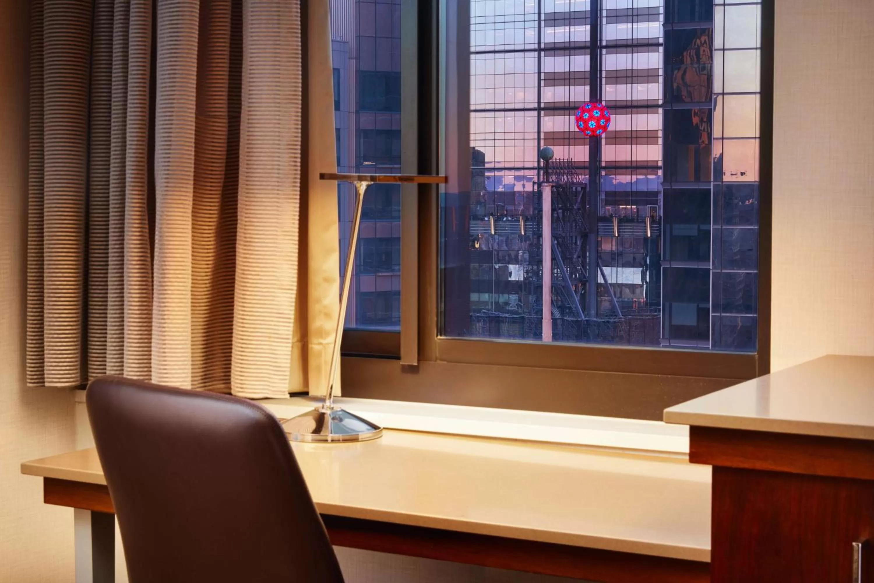 Corner King Room with Times Square View - High Floor in Hilton New York Times Square