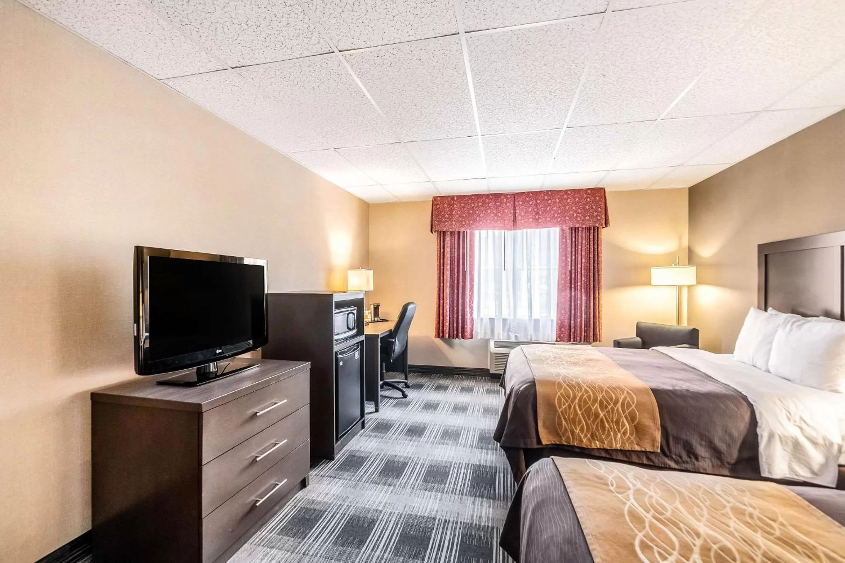 Standard Room with Two Queen Beds in Comfort Inn Ballston