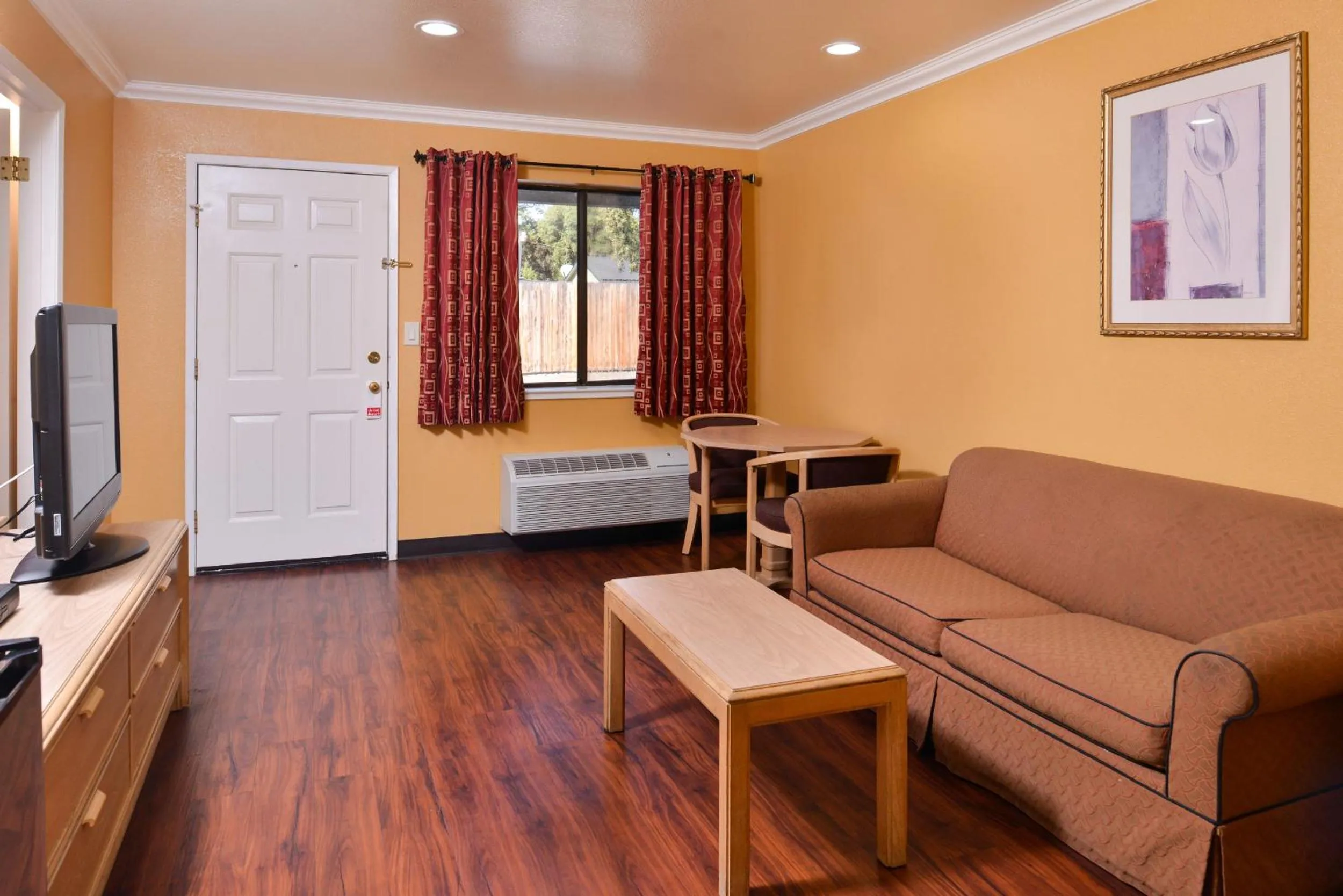 Two Bedroom King Suite with Sofa Bed in Americas Best Value Inn & Suites Clearlake Wine Country