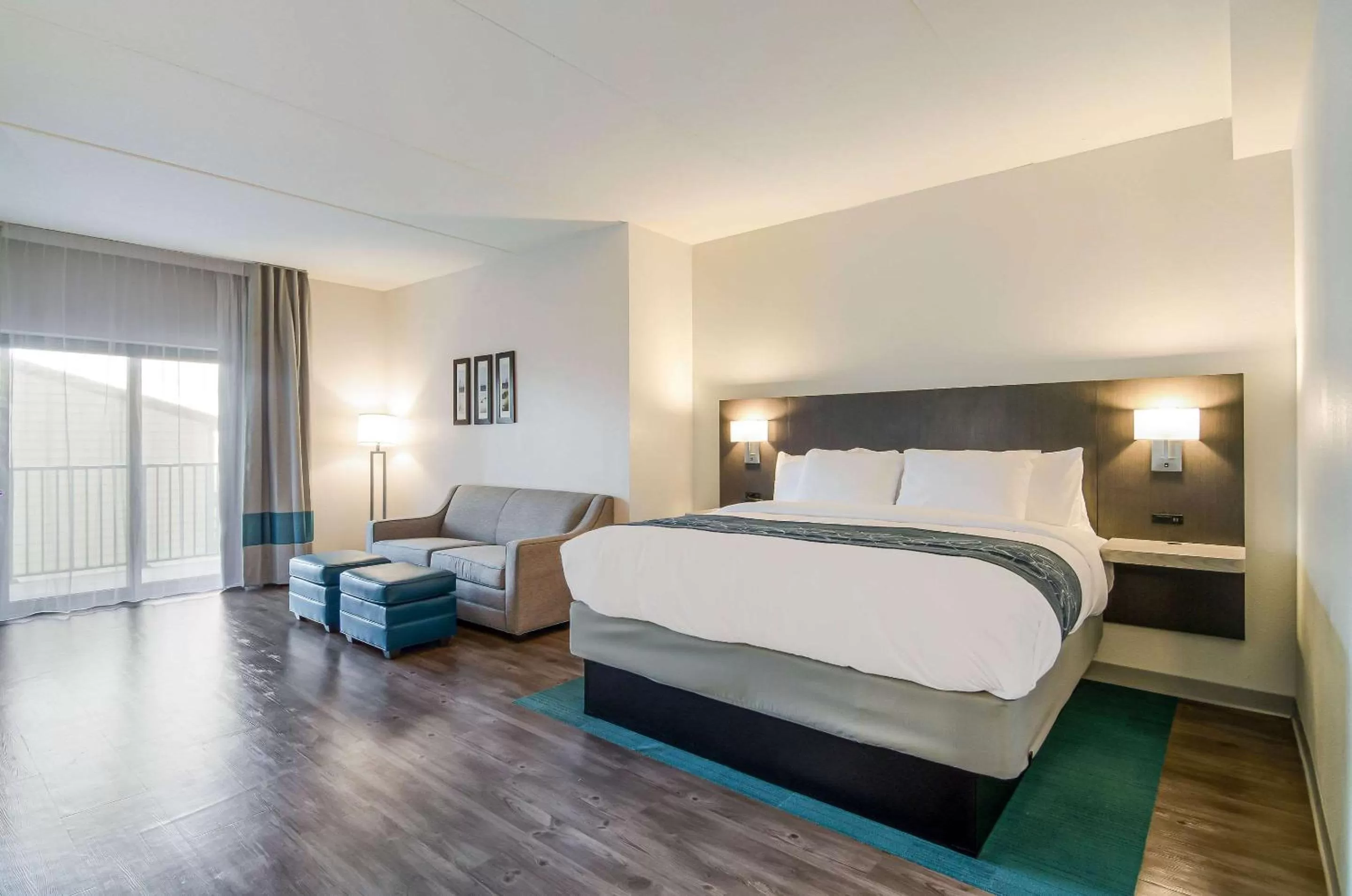 King Suite No Pets Allowed - Accessible/Non-Smoking in Comfort Inn & Suites Gulf Shores East Beach near Gulf State Park