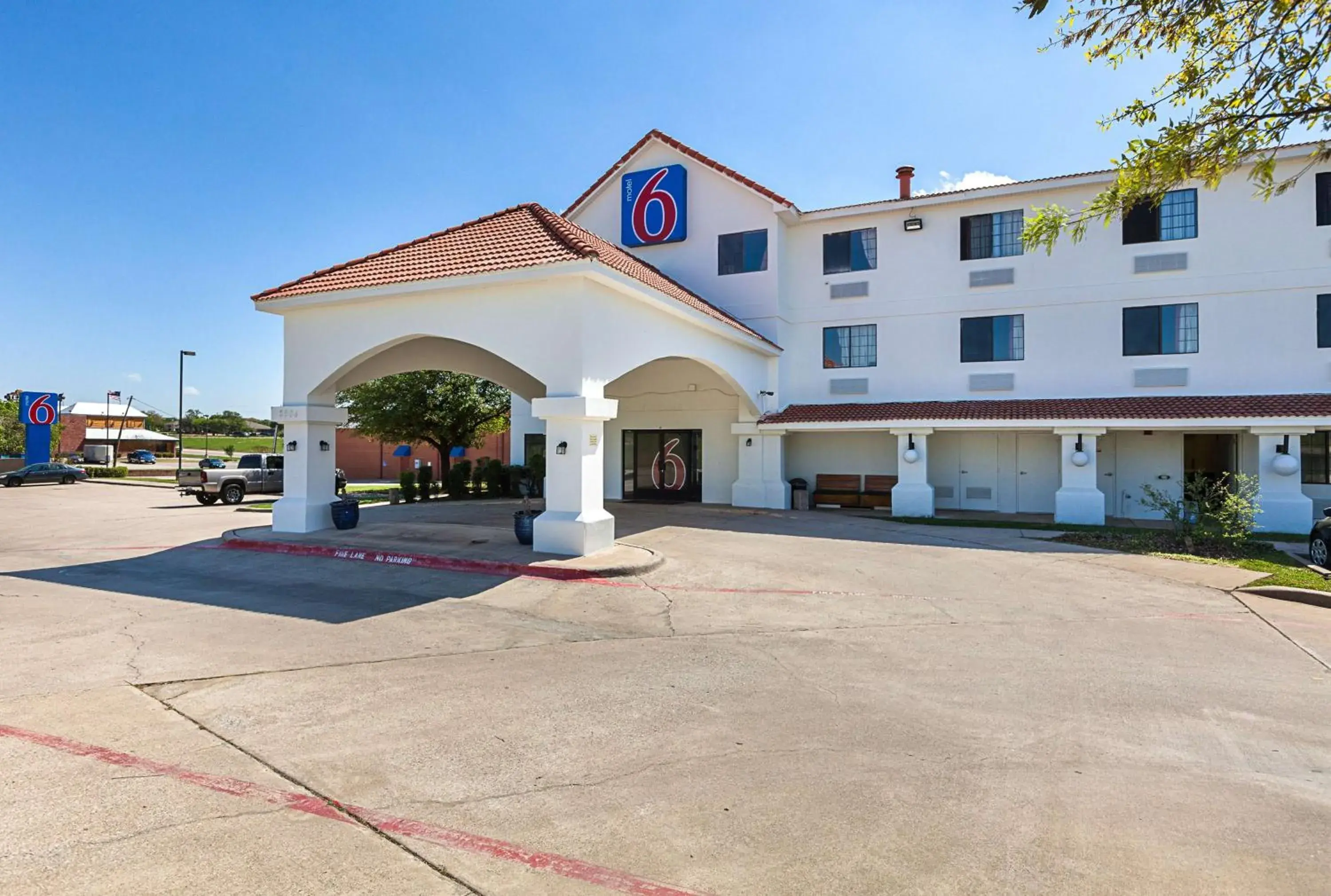 Motel 6-Bedford, TX - Fort Worth Motel 6-Bedford, TX - Fort Worth