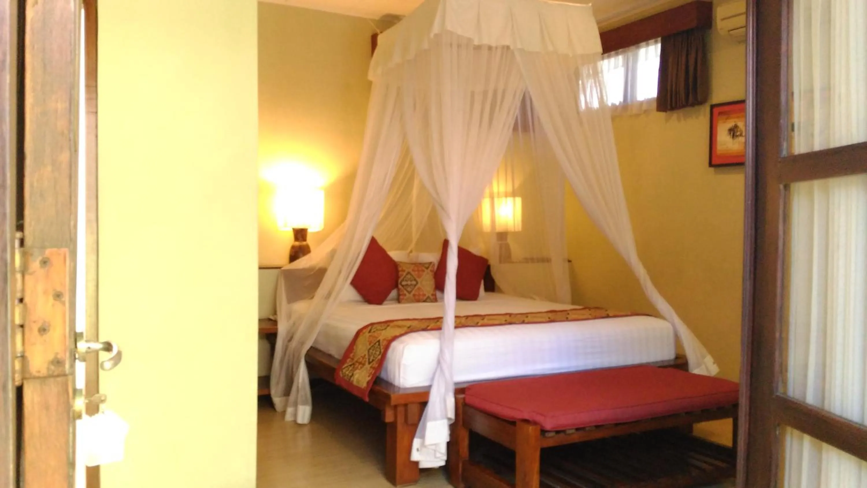 One-Bed Room Apartment with Garden in Villa Puri Ayu