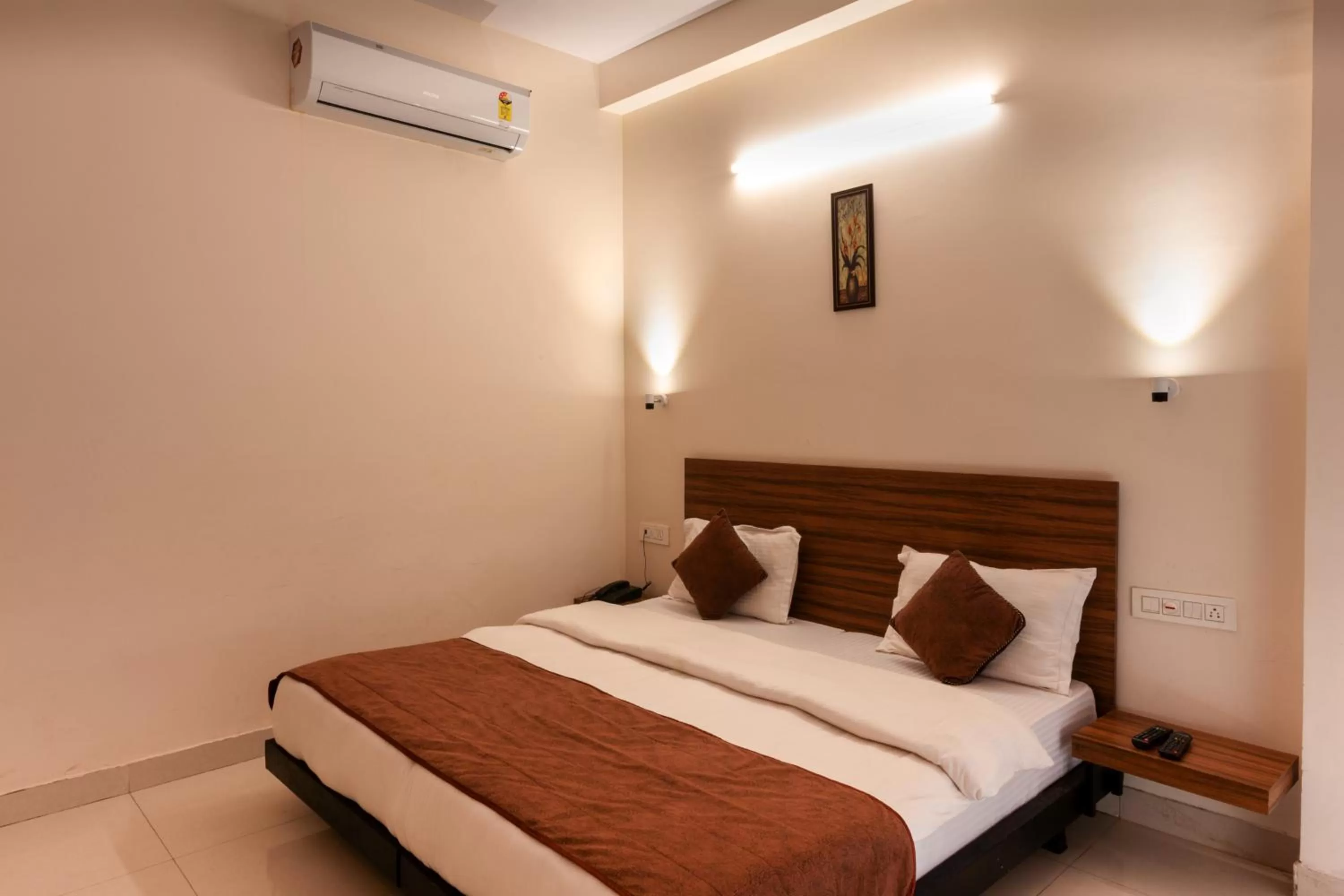 Standard Double Room in Hotel Ganga Ashoka Rishikesh