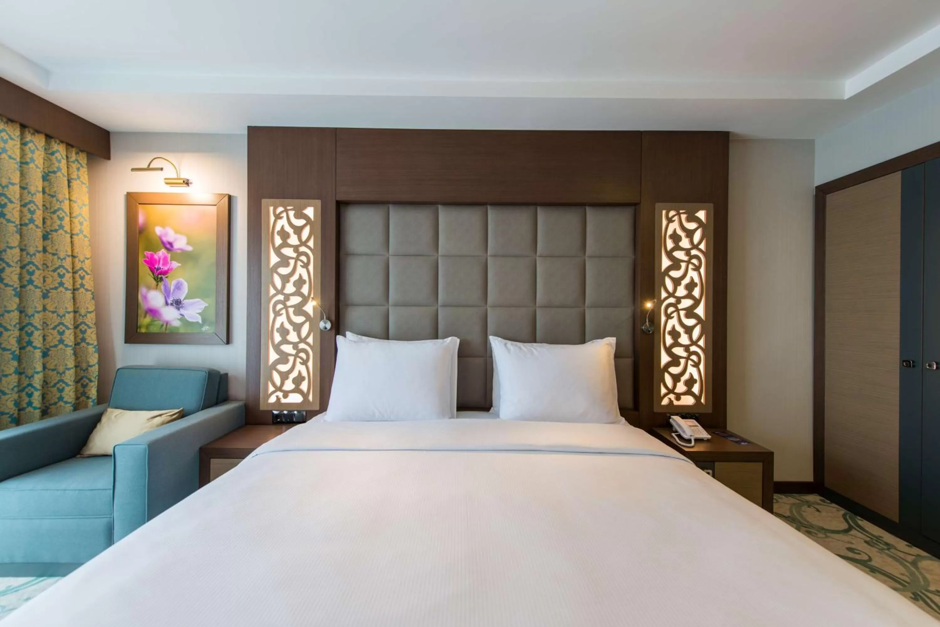 Photo of the whole room, Bed in Radisson Blu Hotel, Ordu