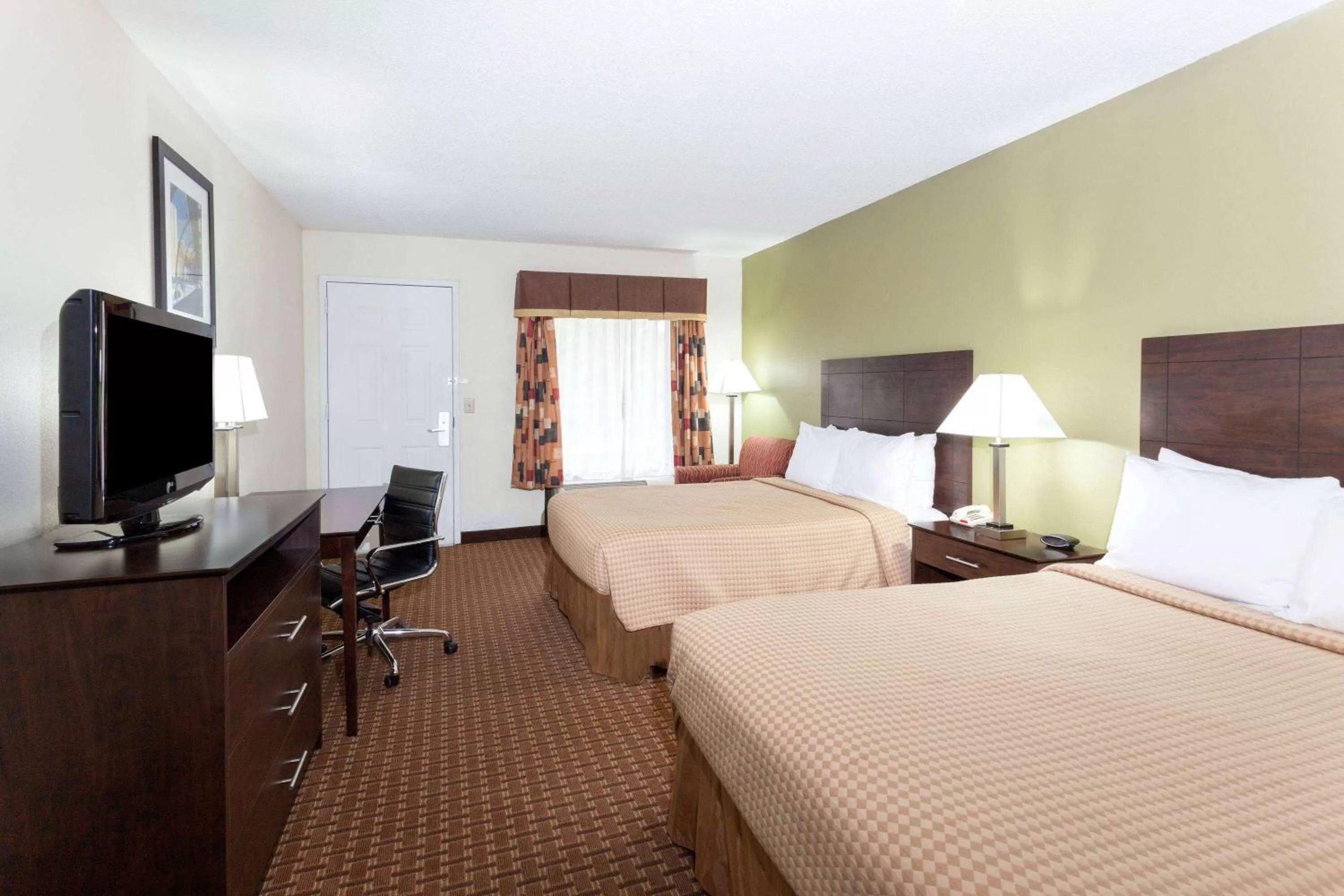 Double Room with Two Double Beds - Mobility Access/Non-Smoking in Super 8 by Wyndham Decatur/Dntn/Atlanta Area