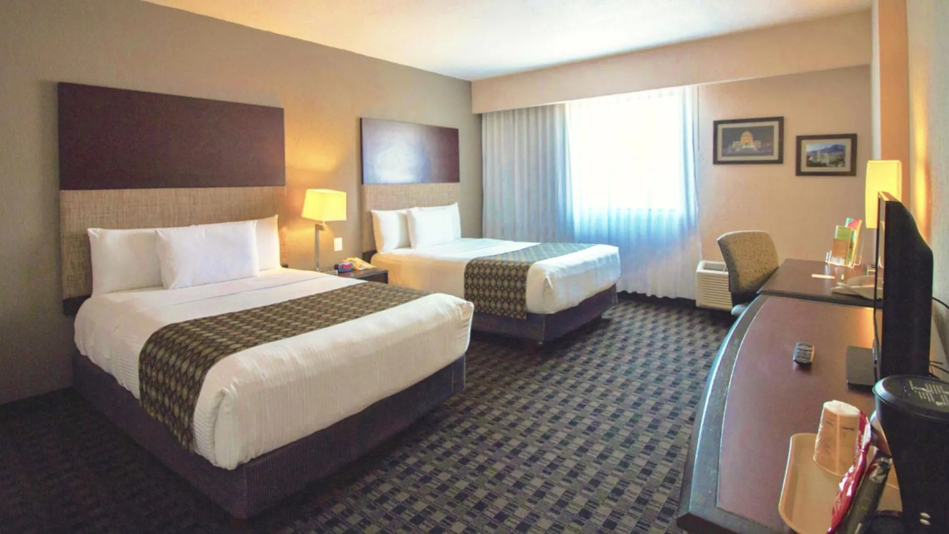 2 Twin Beds, Mobility Accessible Room, City View, Non-Smoking in CHN Hotel Monterrey Norte, Trademark Collection by Wyndham