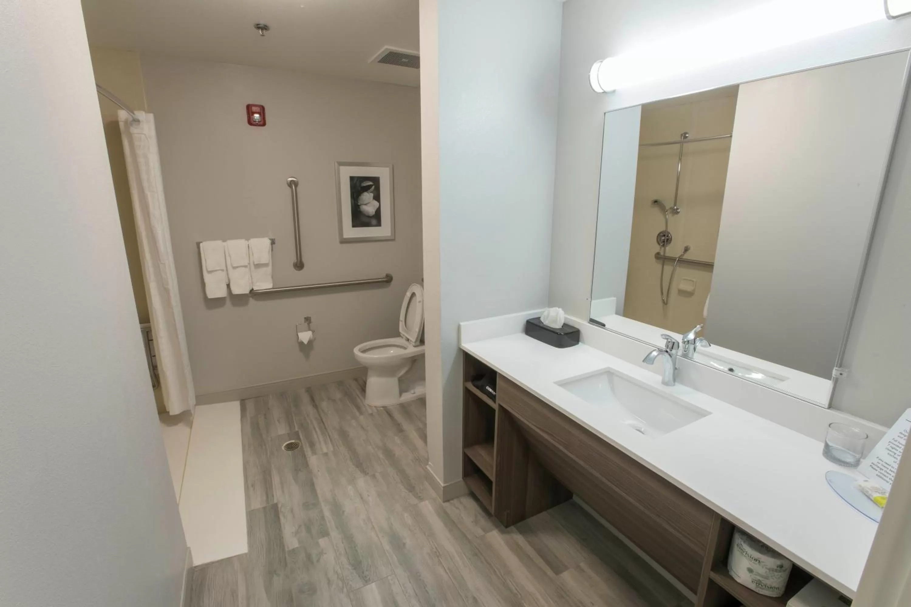 King Studio Suite - Mobility Access Tub/Non-Smoking in Candlewood Suites - McDonough by IHG