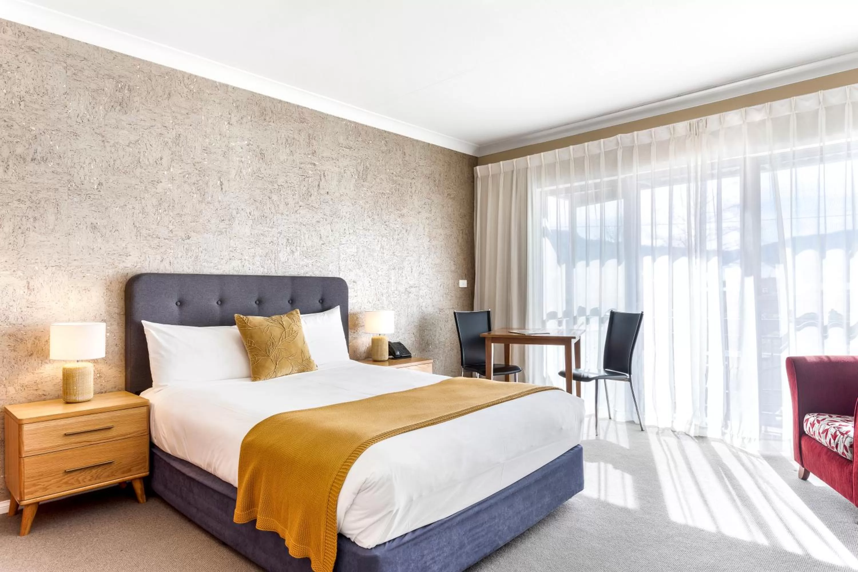 Deluxe Family Room in Berry Village Boutique Motel