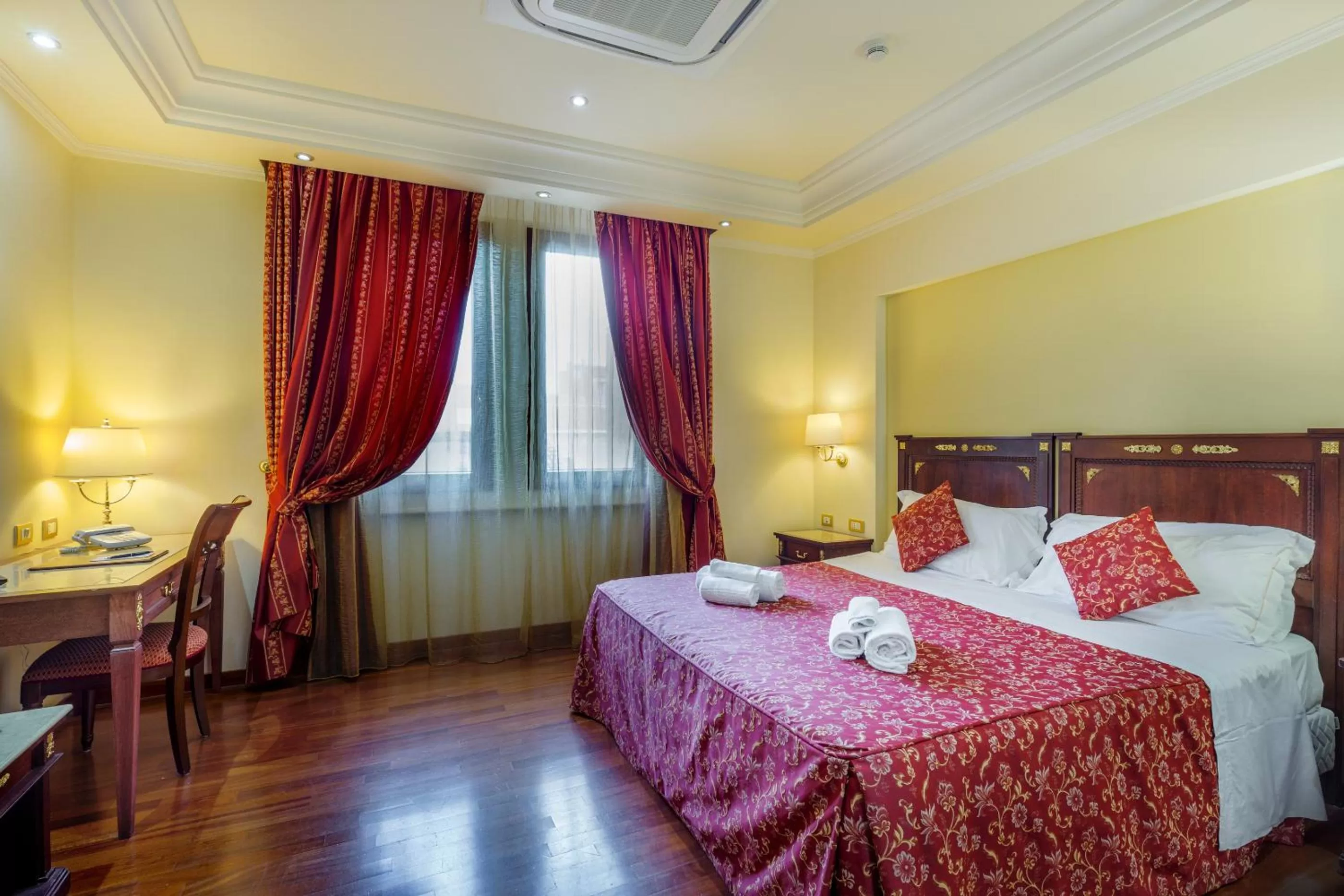 Standard Double Room in Hotel Panorama