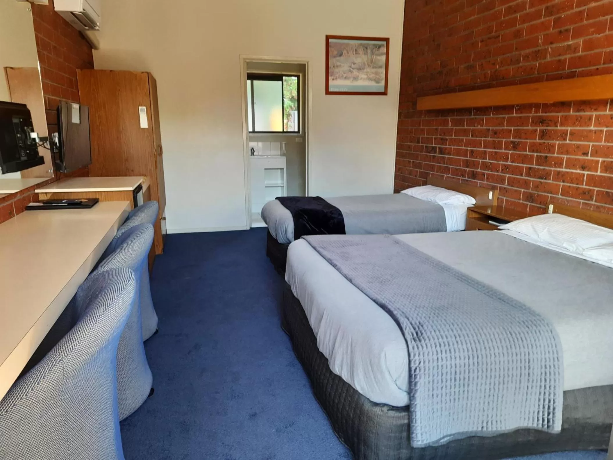 Standard Twin Room in Abbotswood Motor Inn