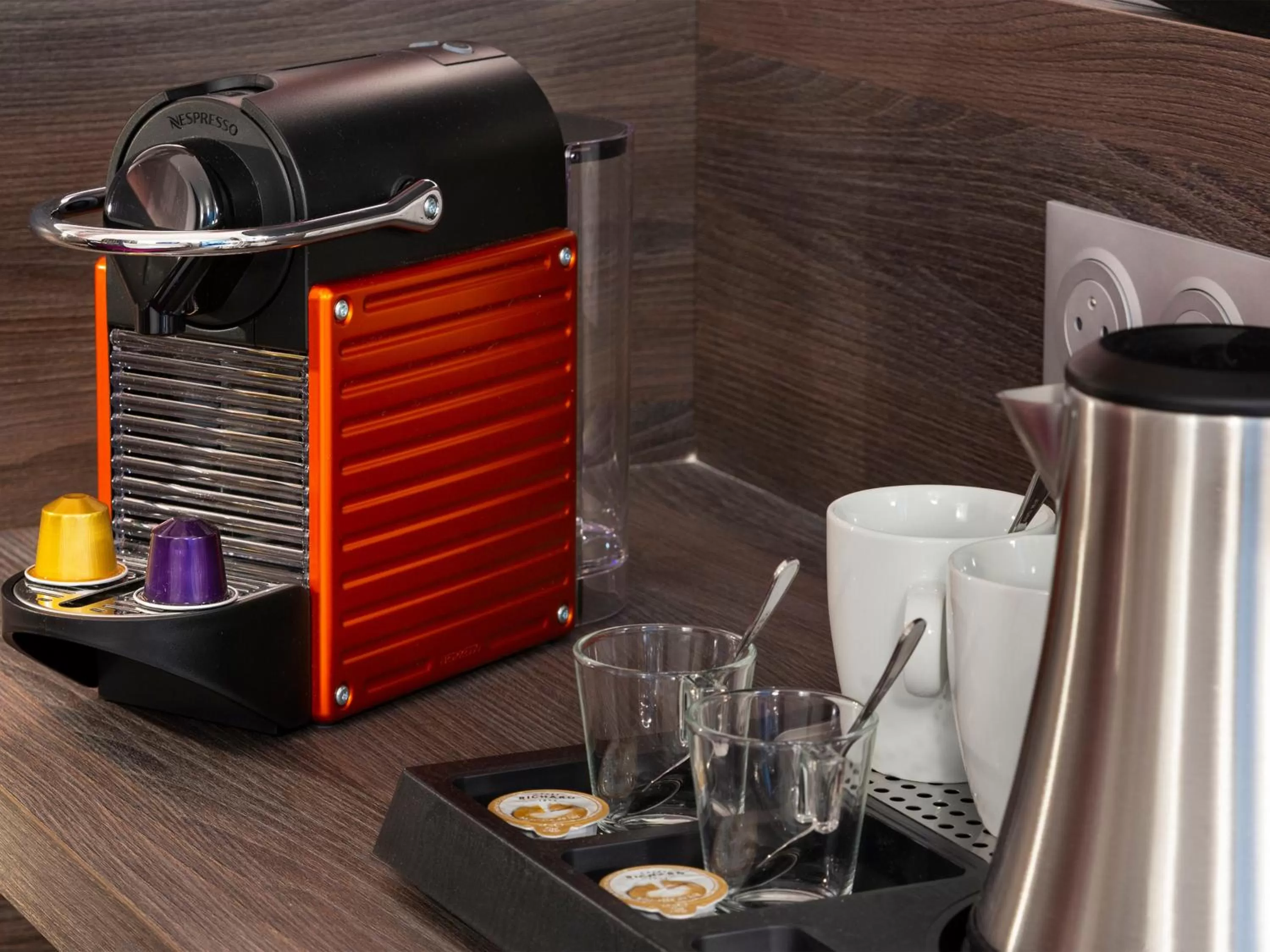 Triple Room in Hôtel Roi Soleil Prestige Plaisir - St Quentin