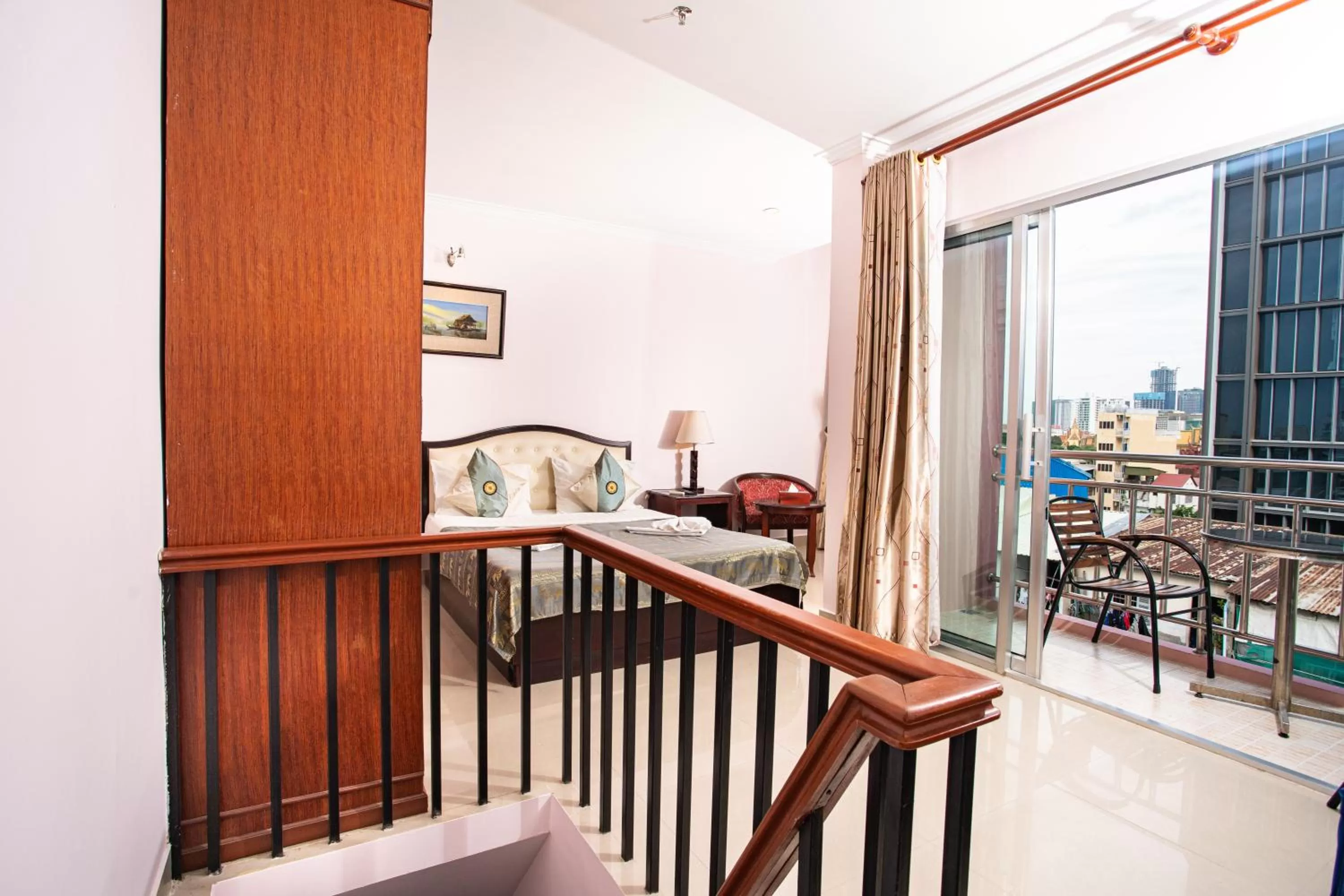 Family Room with Balcony in Silver Mounts Hotel