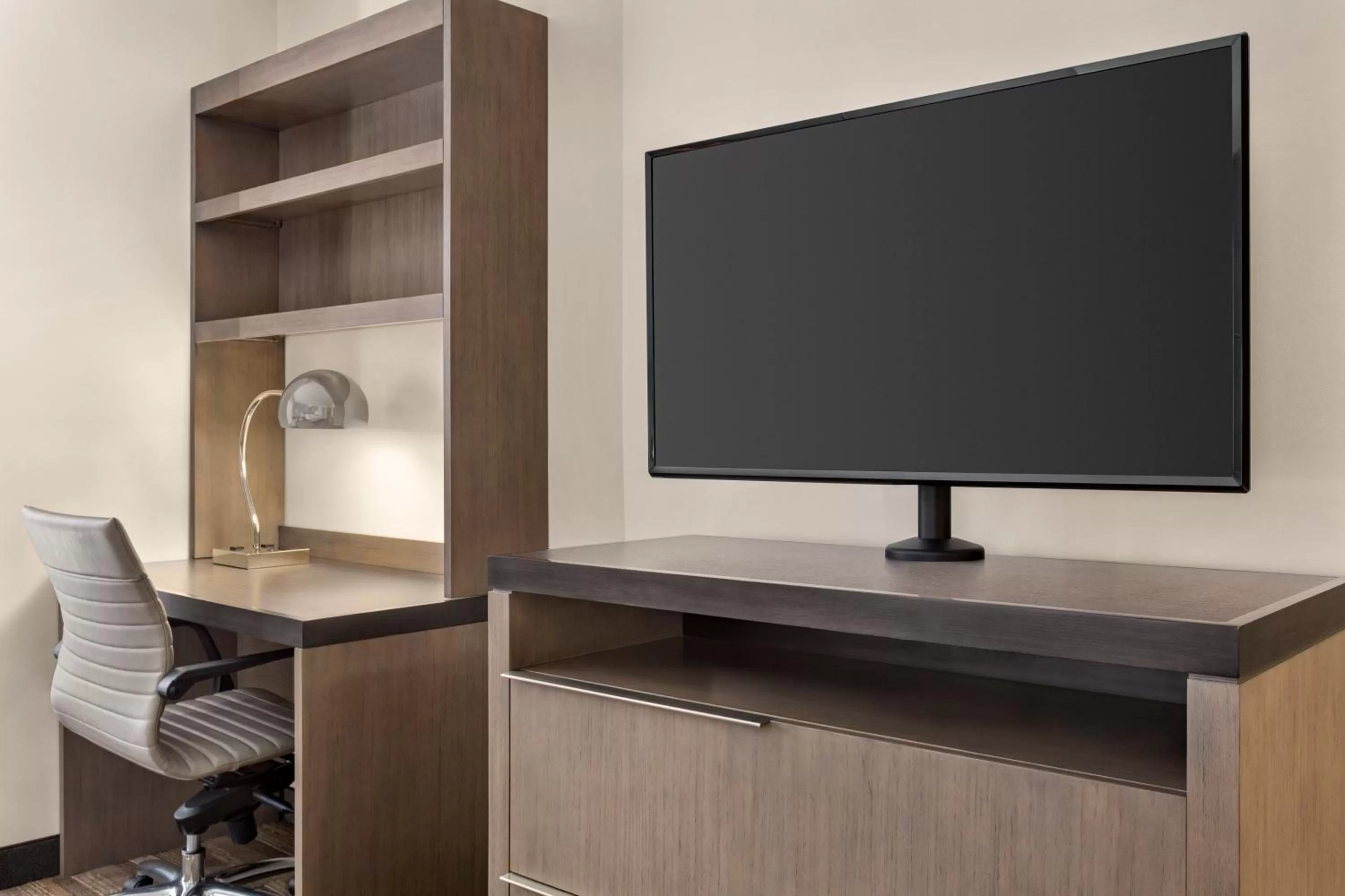 Accessible Den Guestroom with Roll-In Shower in Hyatt House Bryan/College Station