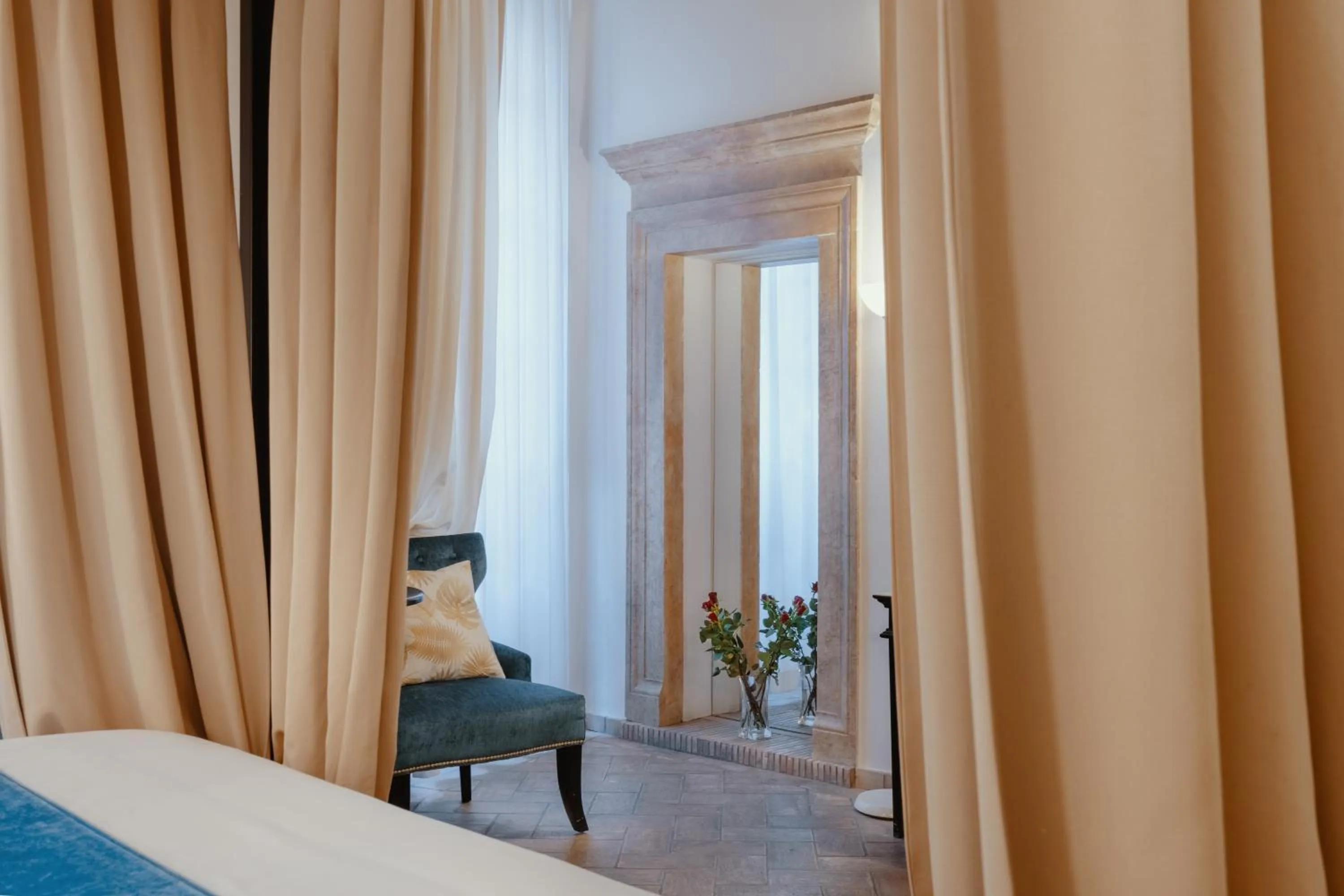 Suite with Balcony in Relais Giulia