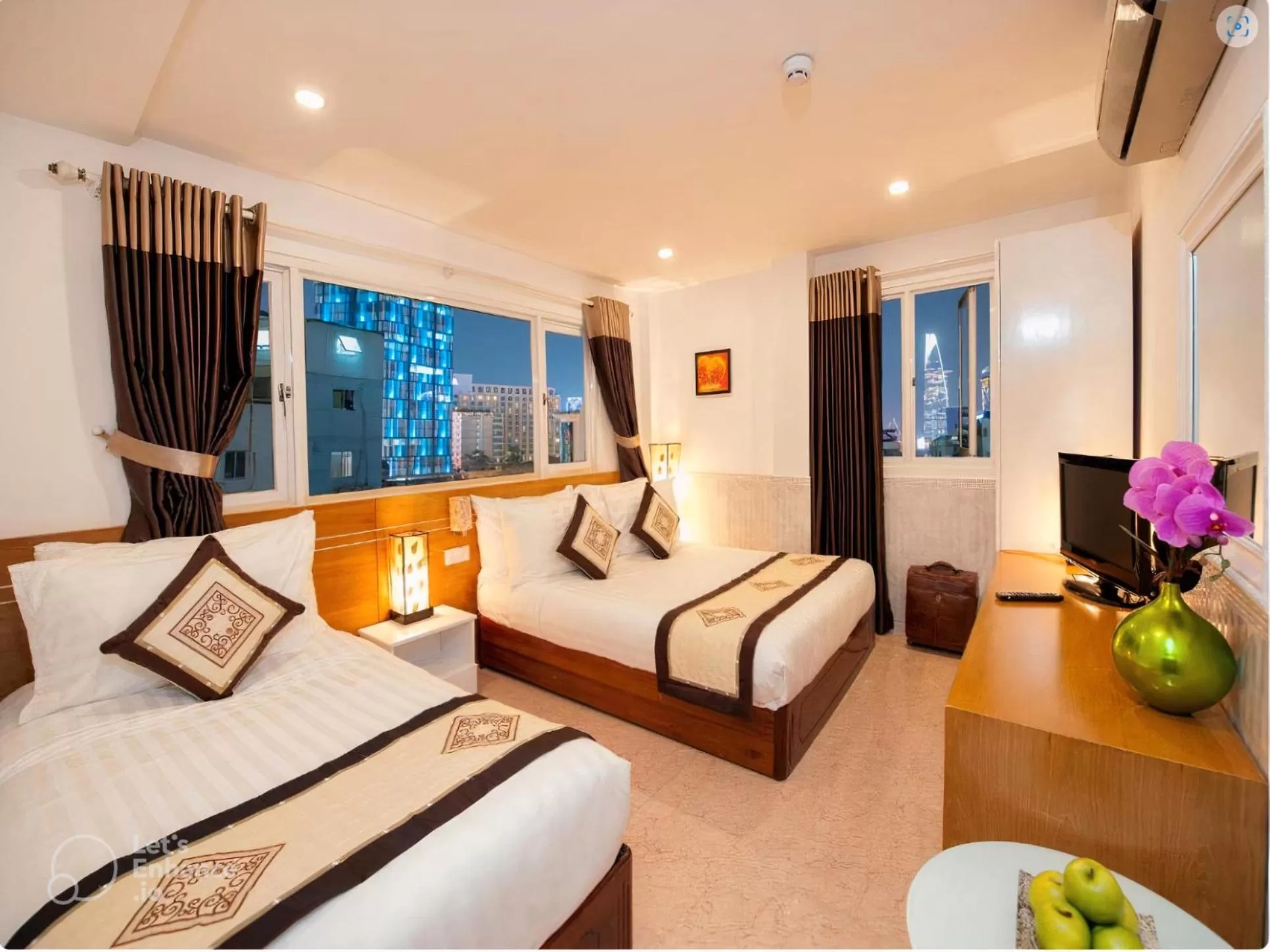 Triple Room with City View in Felix Hotel