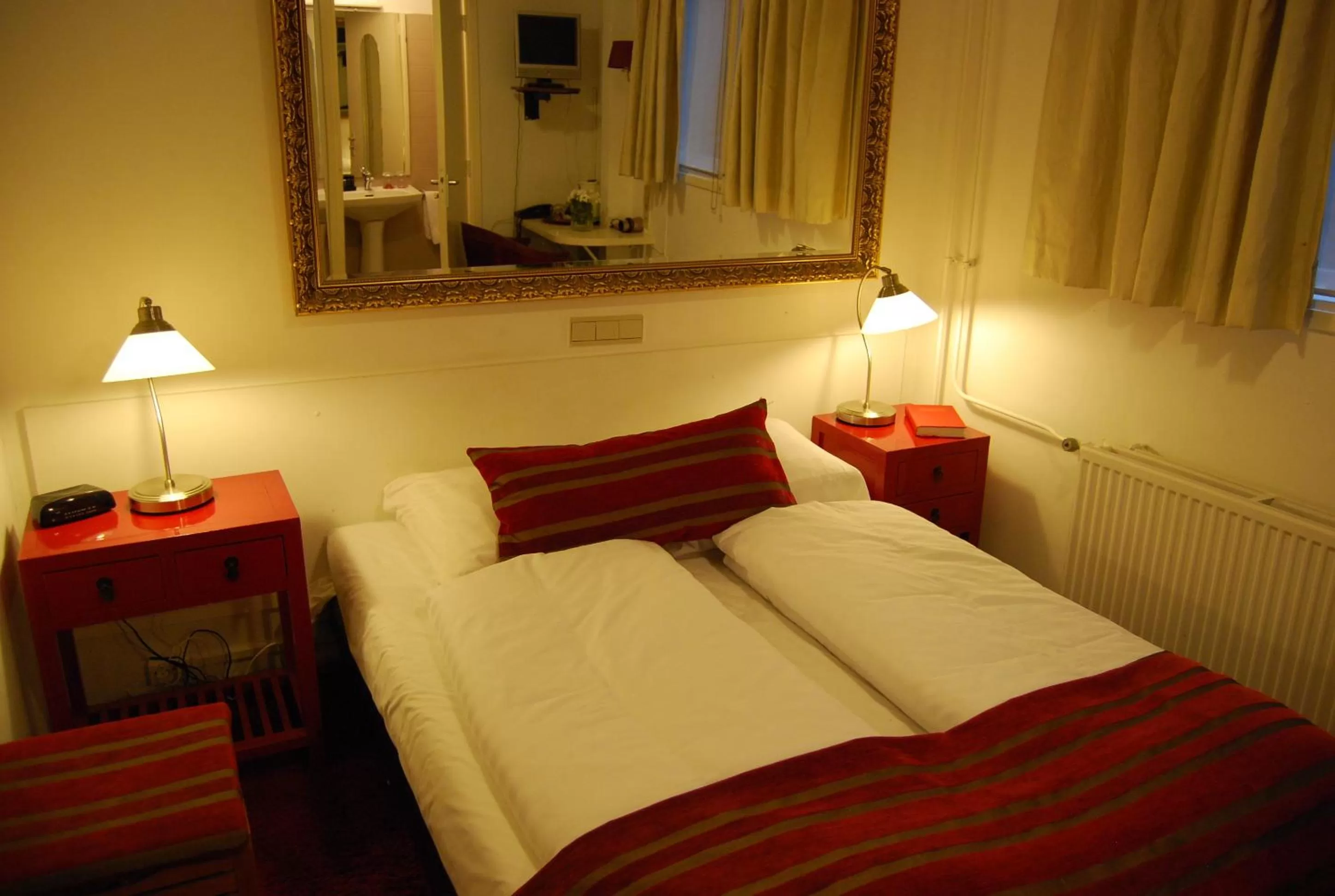 Double Room in Amsterdam House Hotel