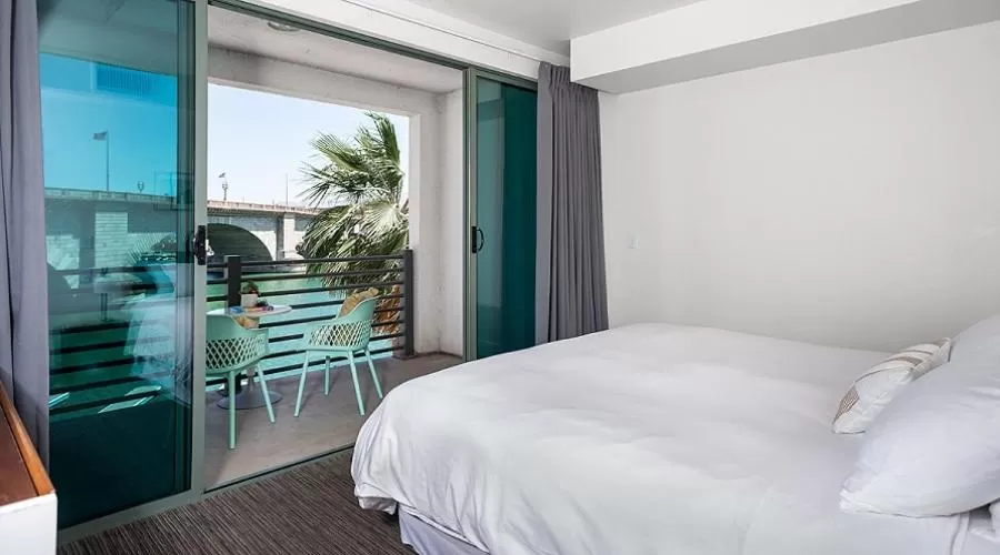 Luxury King Room in Heat Hotel