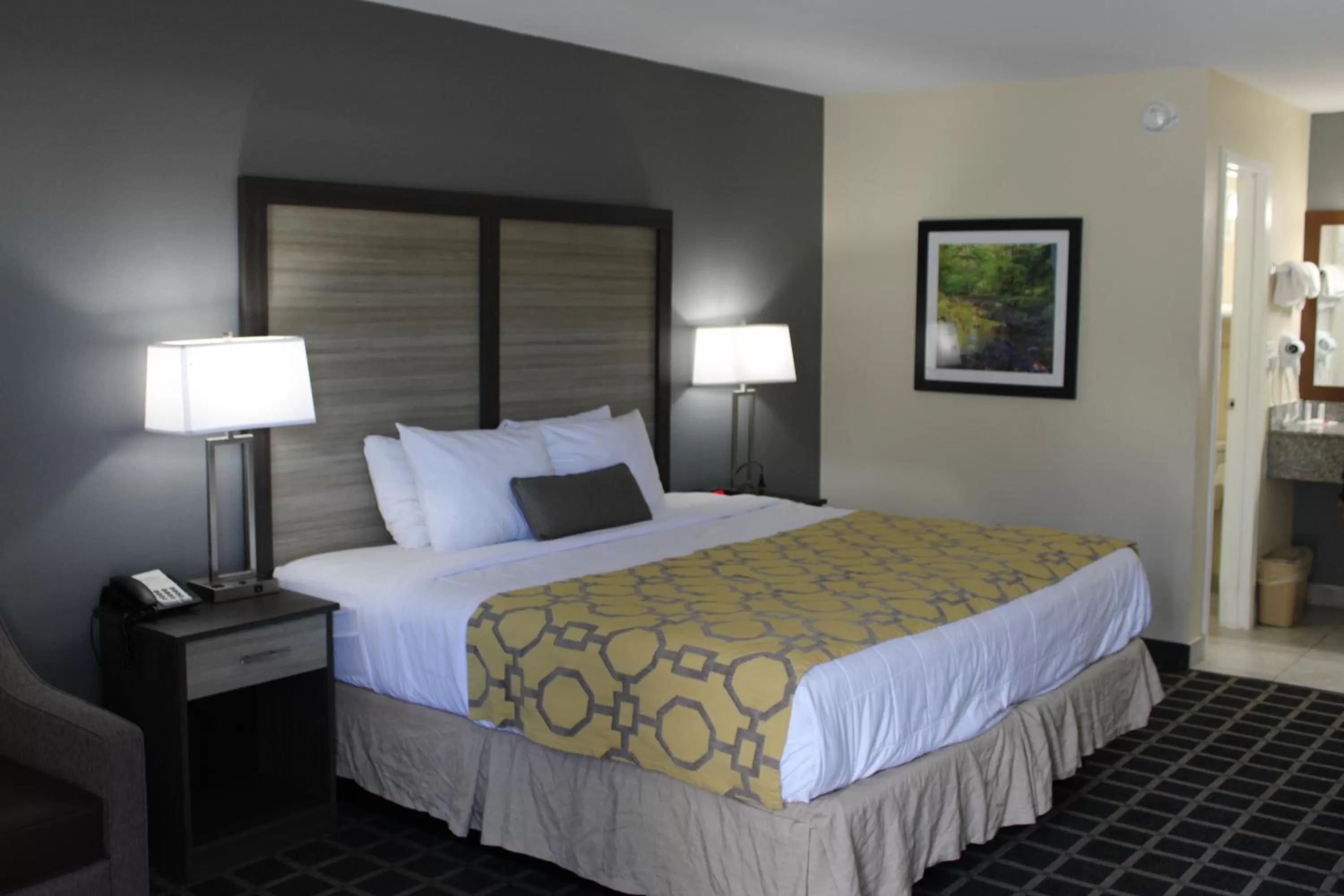 King Room - Mobility Access/Non-Smoking in Baymont by Wyndham Morganton