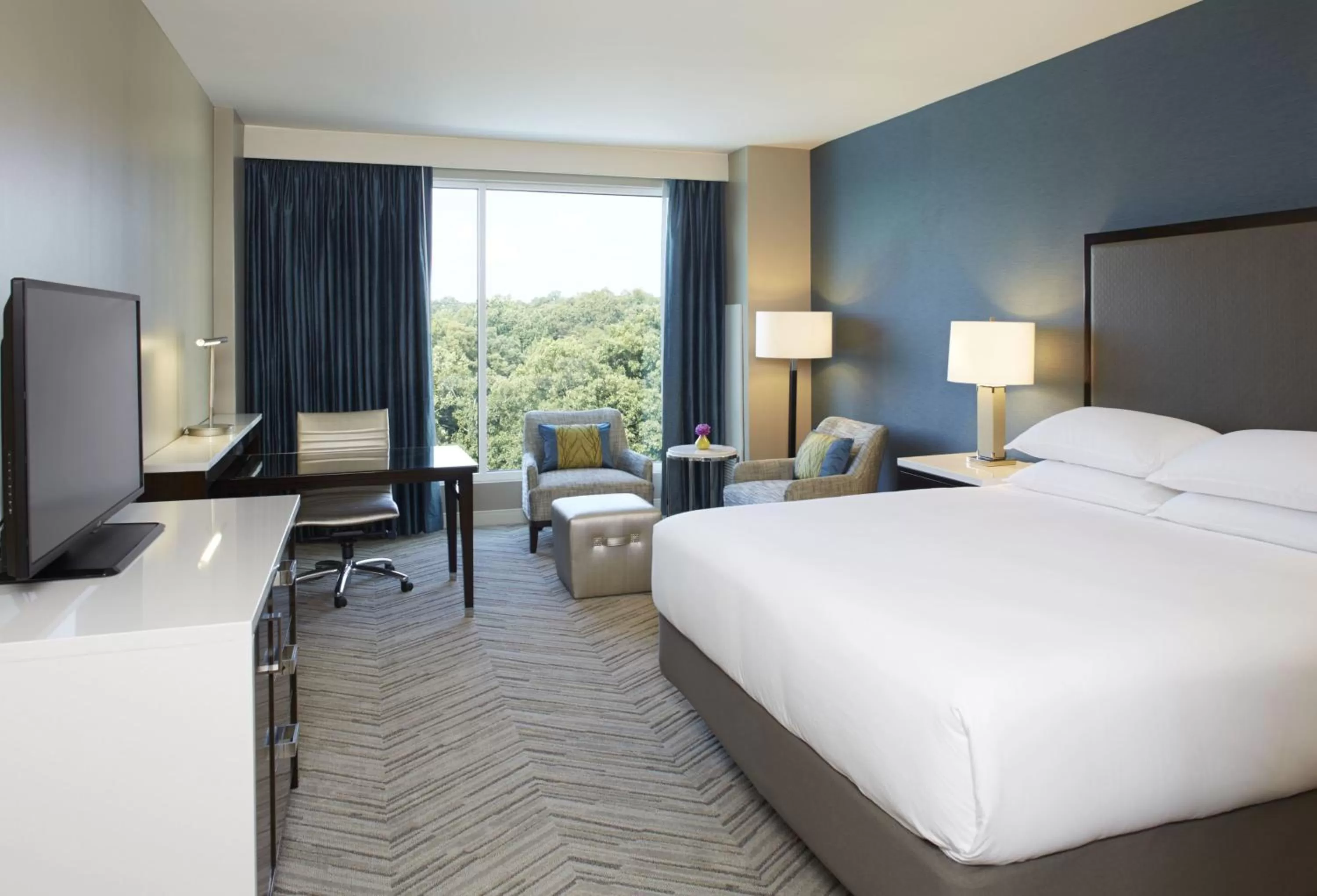 King Room - High Floor in Hyatt Regency Atlanta Perimeter at Villa Christina