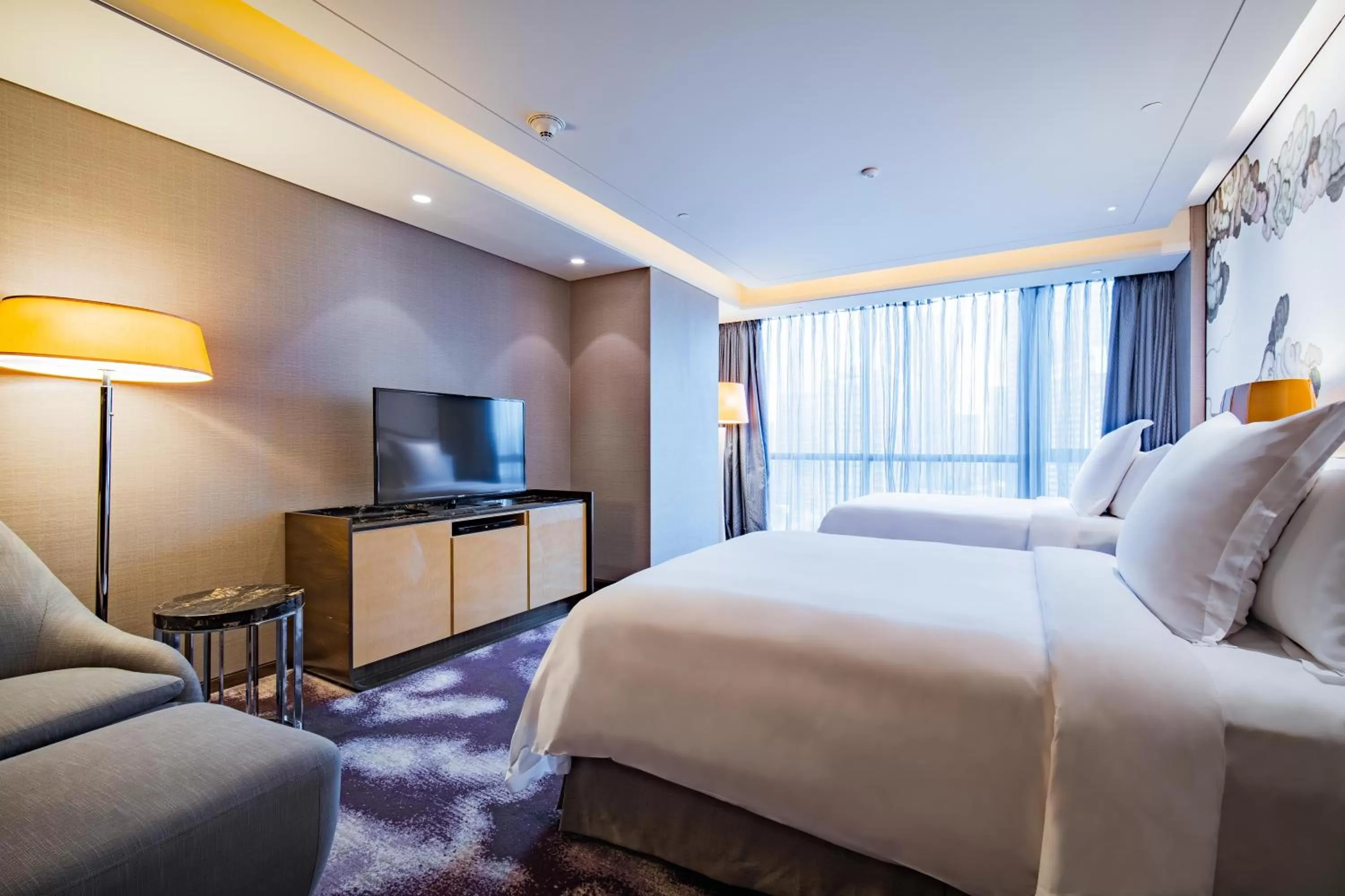 Deluxe Suite with Two Double Beds in Four Seasons Hotel Shenzhen
