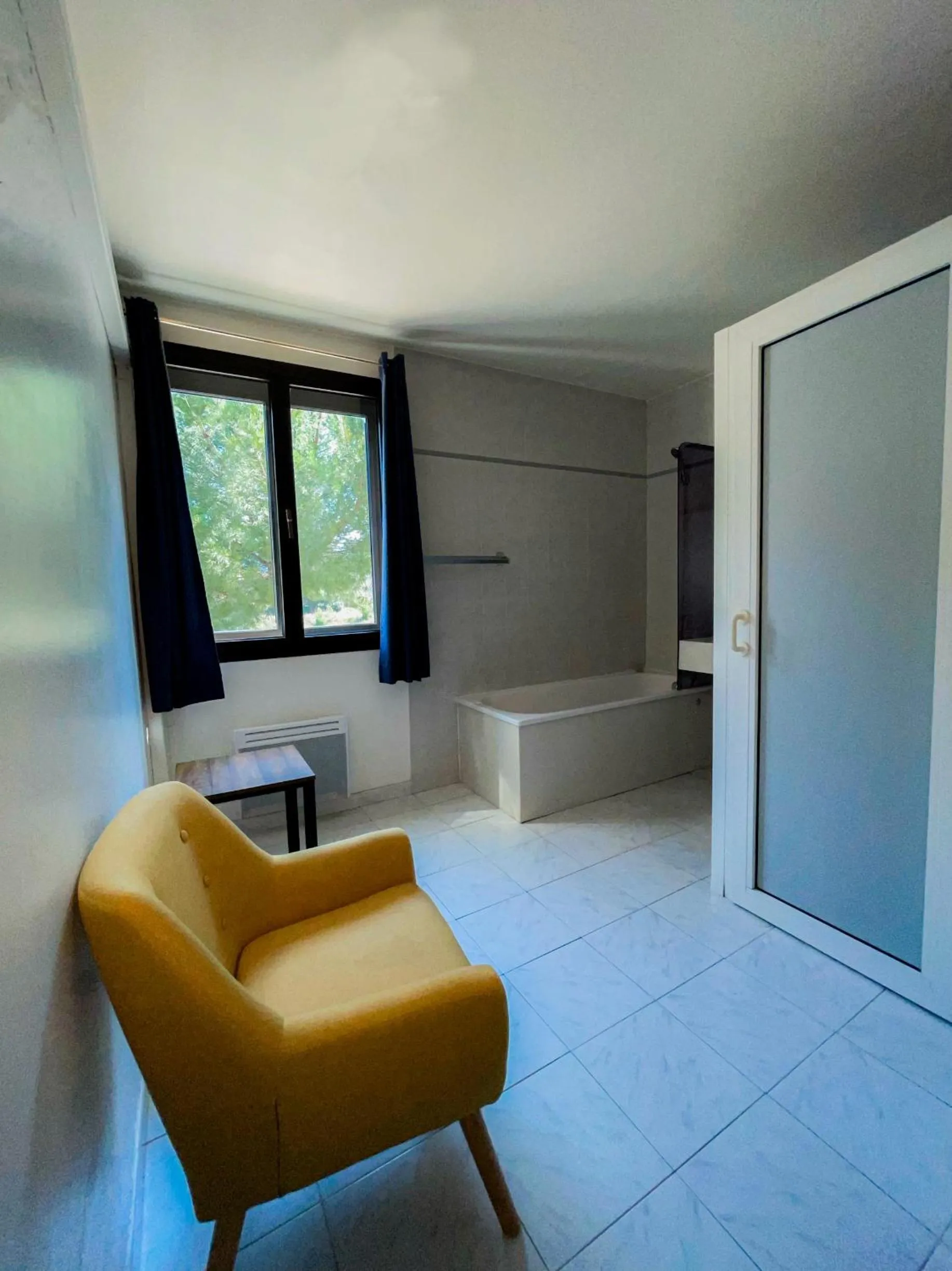 Twin Room in LOGIS HOTEL & RESTAURANT L'ETAPE Bouc Bel Air - Gardanne