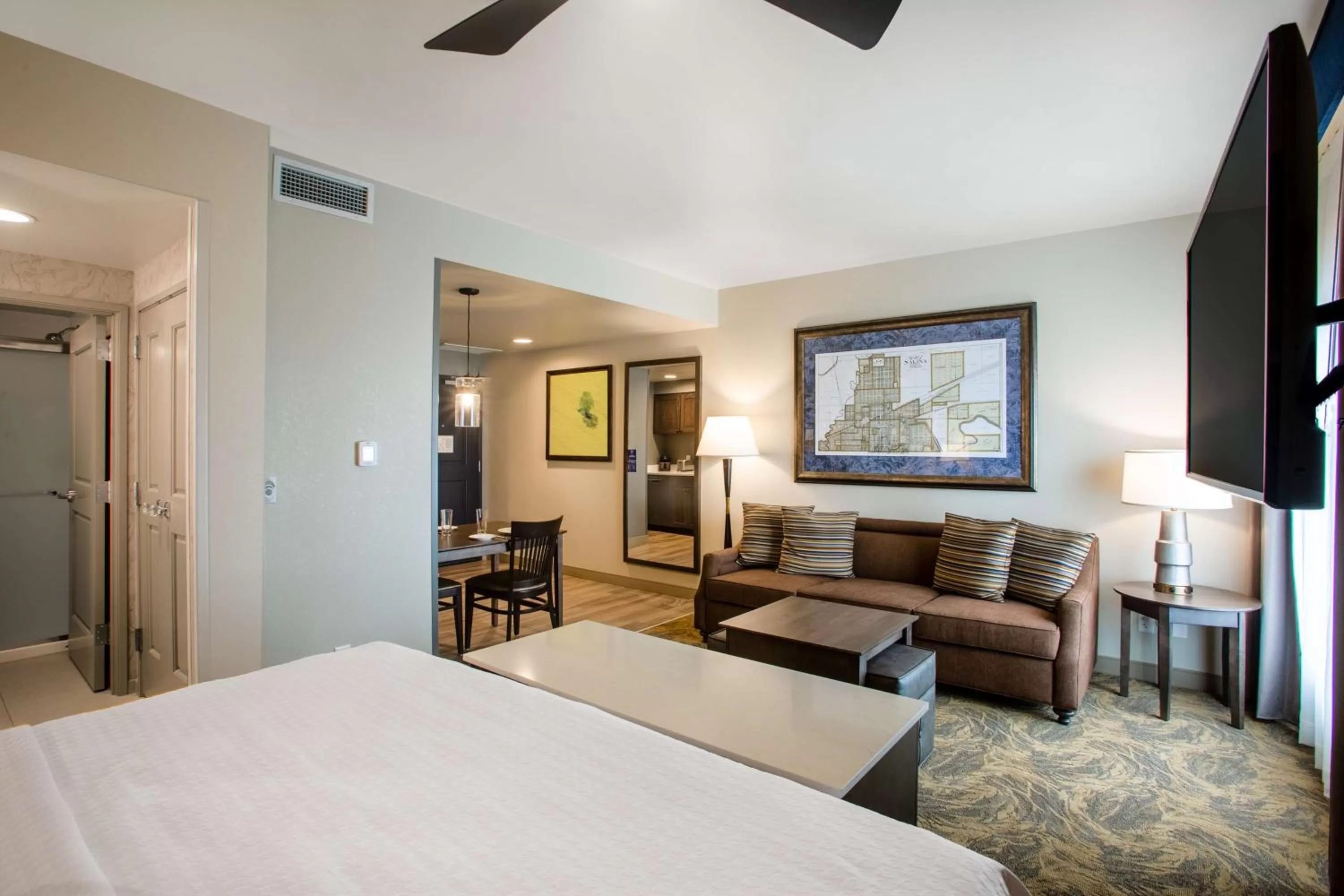 King Studio Suite - Hearing Access/Non-Smoking in Homewood Suites By Hilton Salina/Downtown, Ks