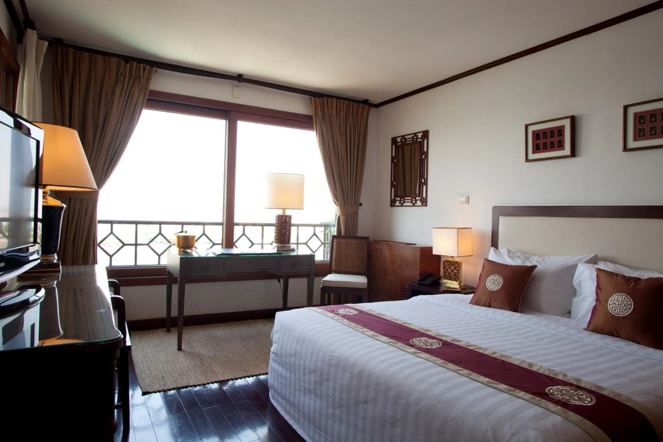 One-Bedroom Suite in Saigon Domaine Luxury Residences