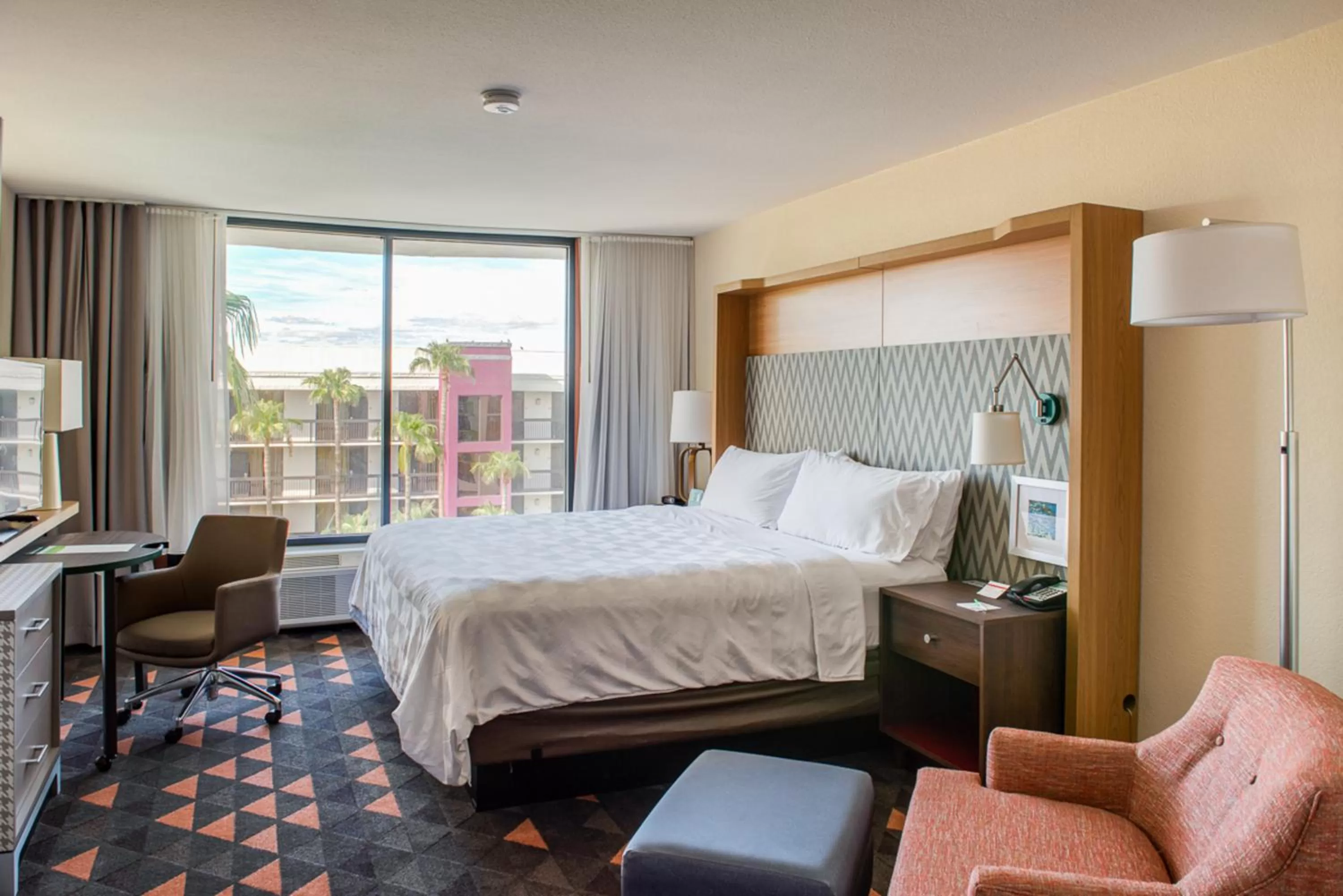 Standard King Room in Holiday Inn Phoenix-Mesa Chandler by IHG