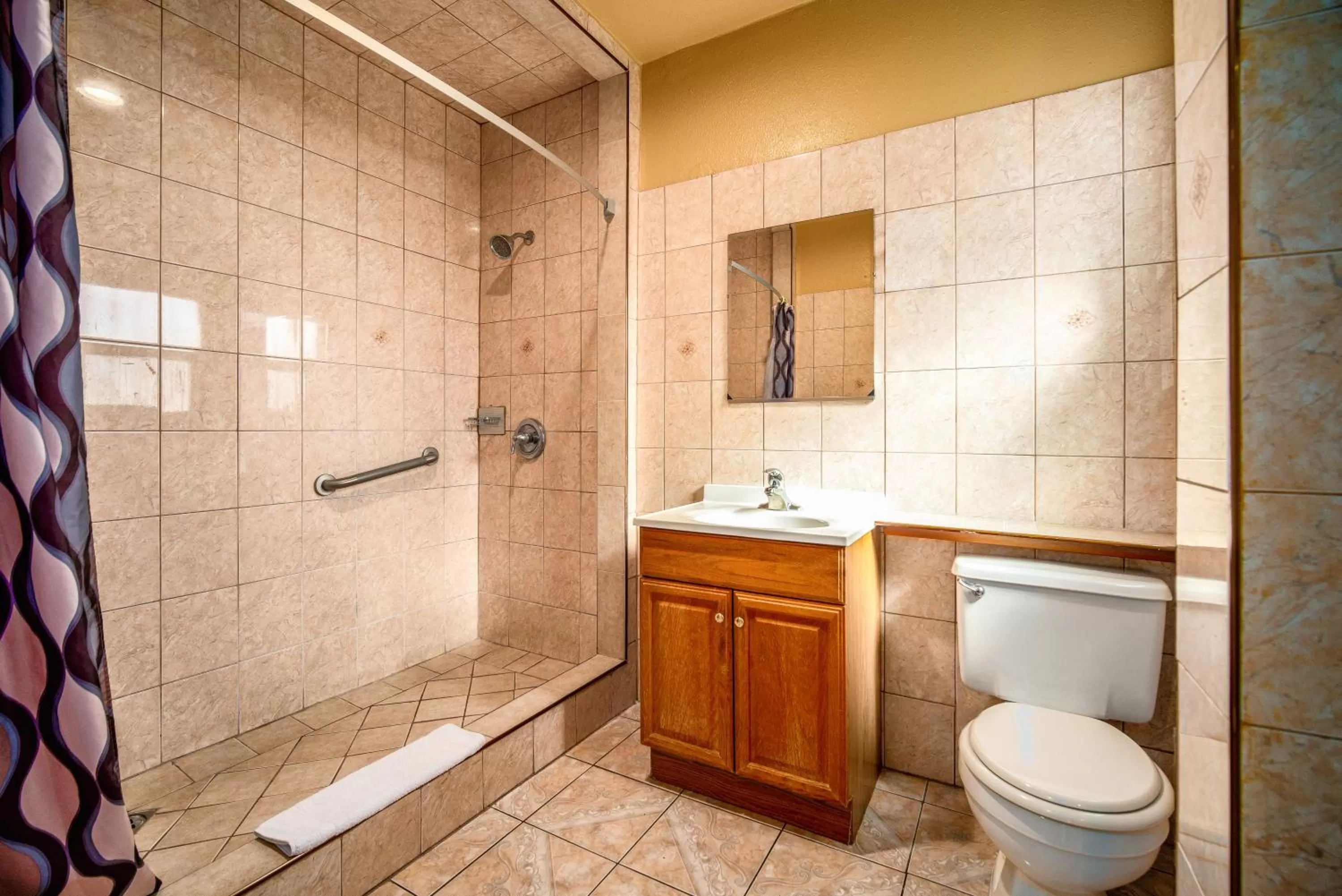 King Room in Geneva Motel