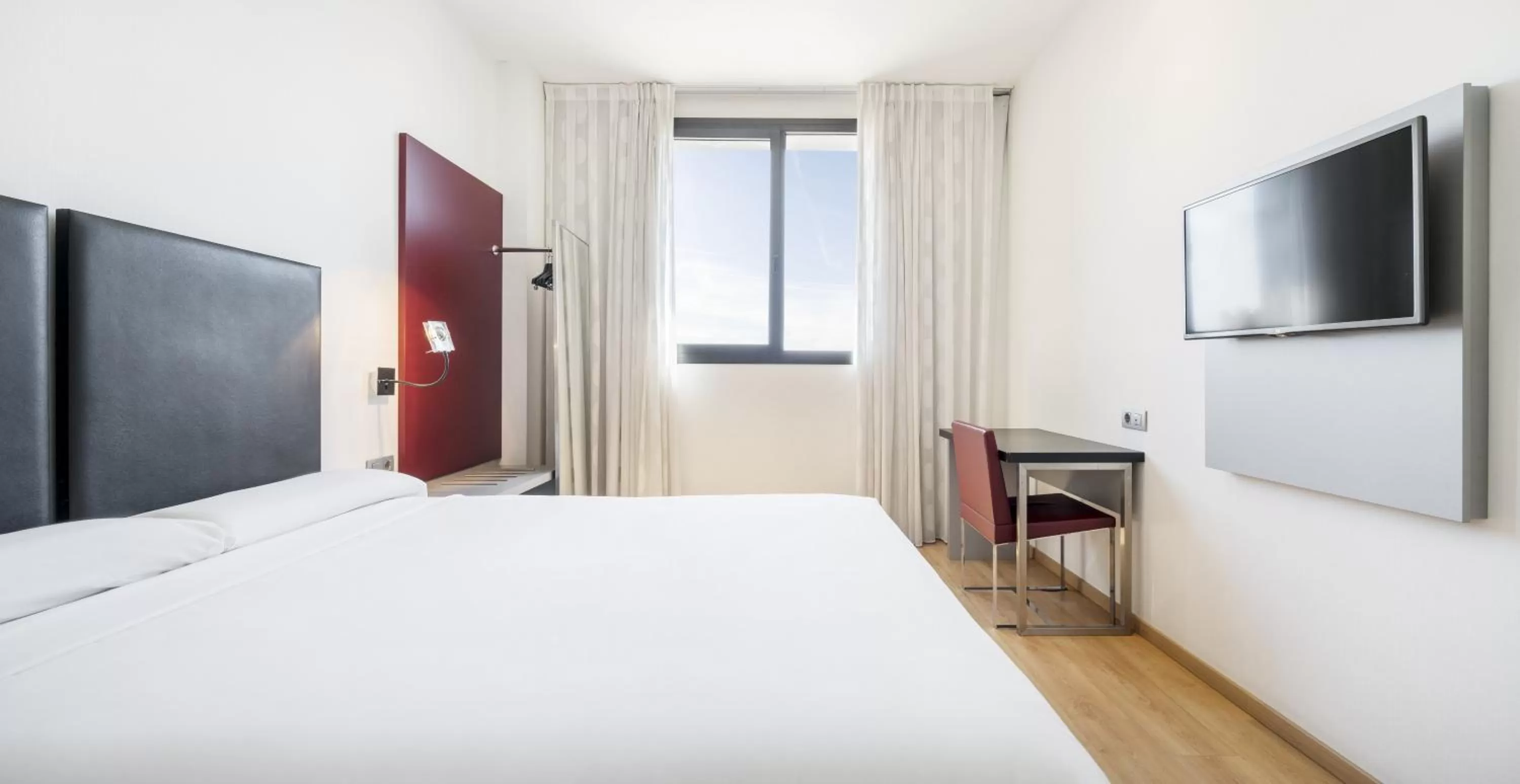 Double or Twin Room in Ilunion Aqua 3