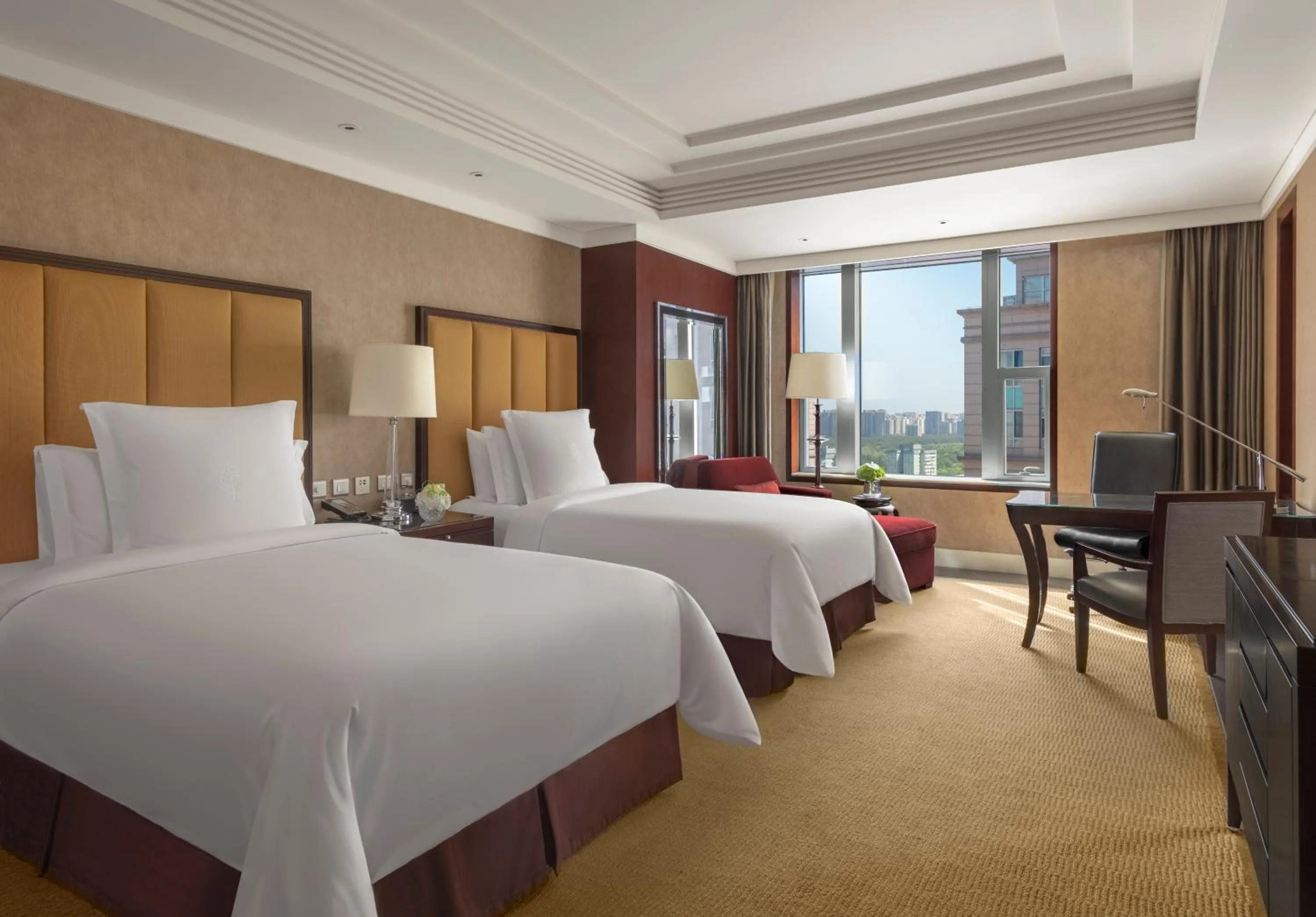 Deluxe Twin Room with City View in Four Seasons Hotel Beijing