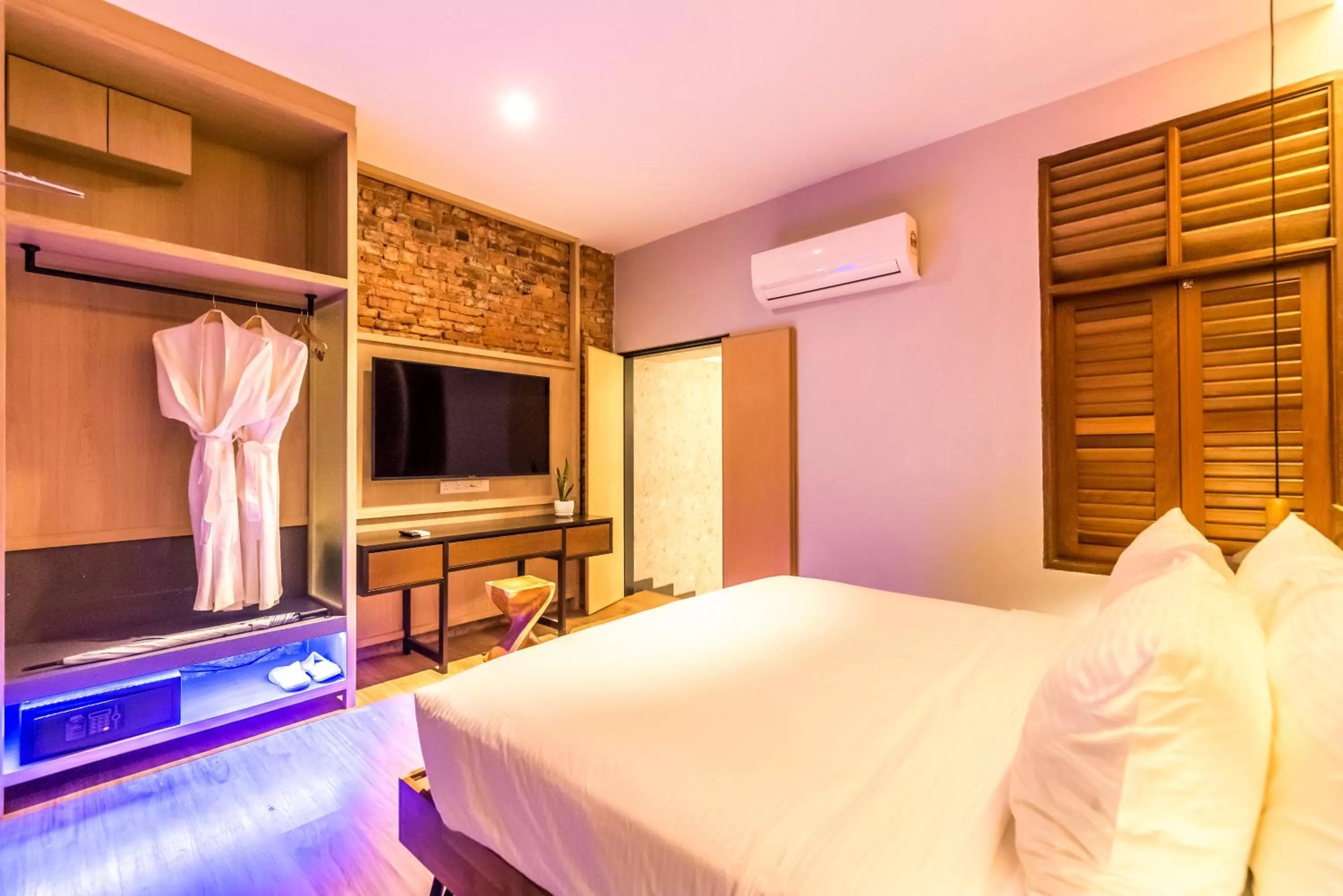 King Suite in Tien Terrace Macalister