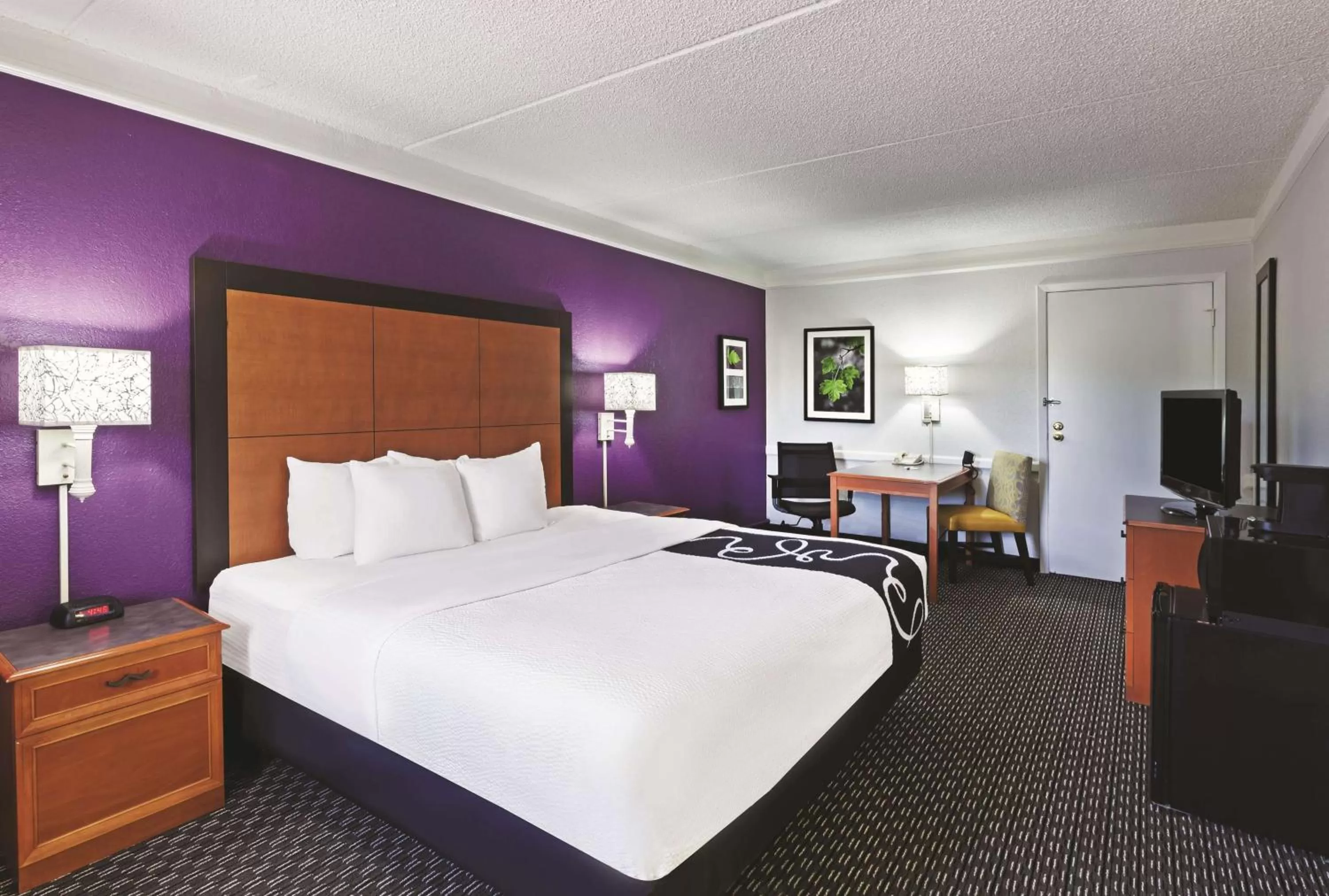 King Room - Disability Access in La Quinta Inn by Wyndham Midland