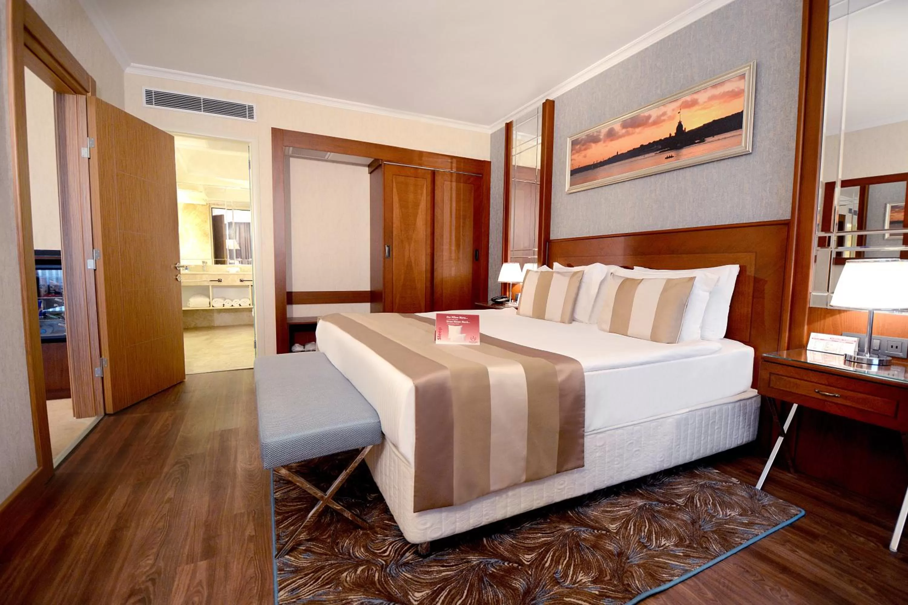 Junior Suite in Akgun Istanbul Hotel