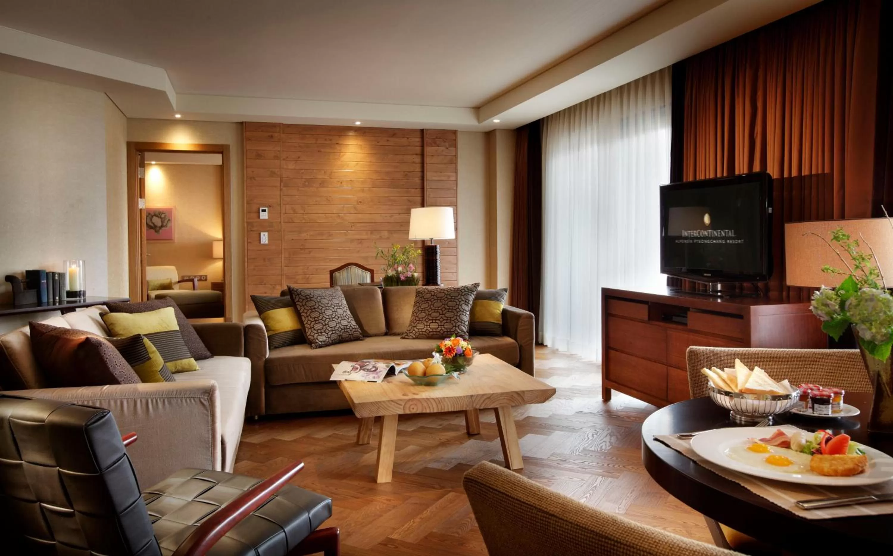 1 King 2 Single Beds Alpensia Suite in Intercontinental Alpensia Pyeongchang Resort by IHG