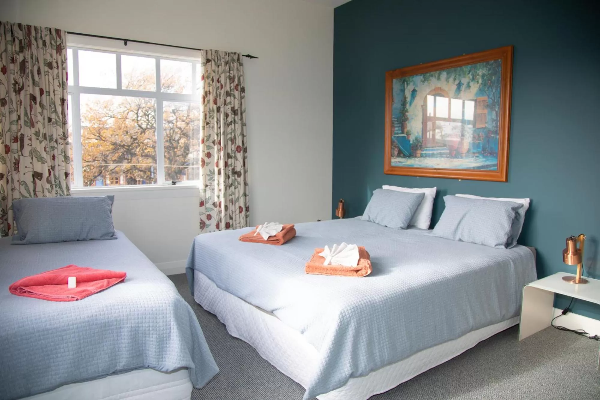 Deluxe Triple Room in The Brown Pub