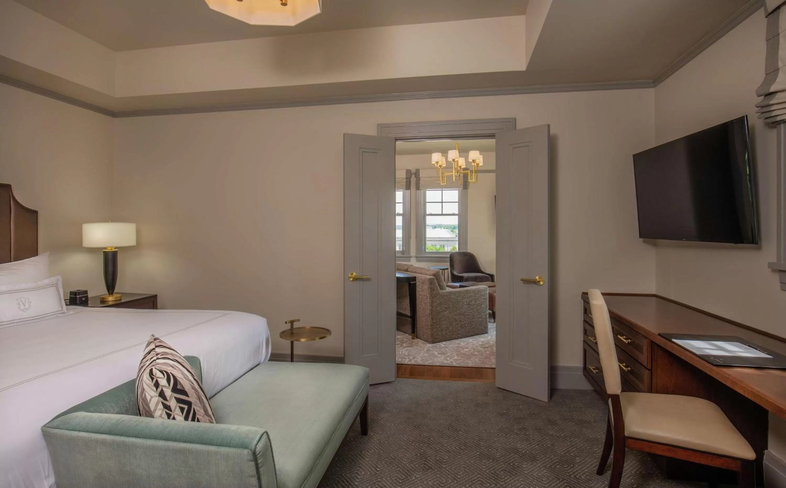One-Bedroom King Suite in The Virginian Lynchburg, Curio Collection By Hilton