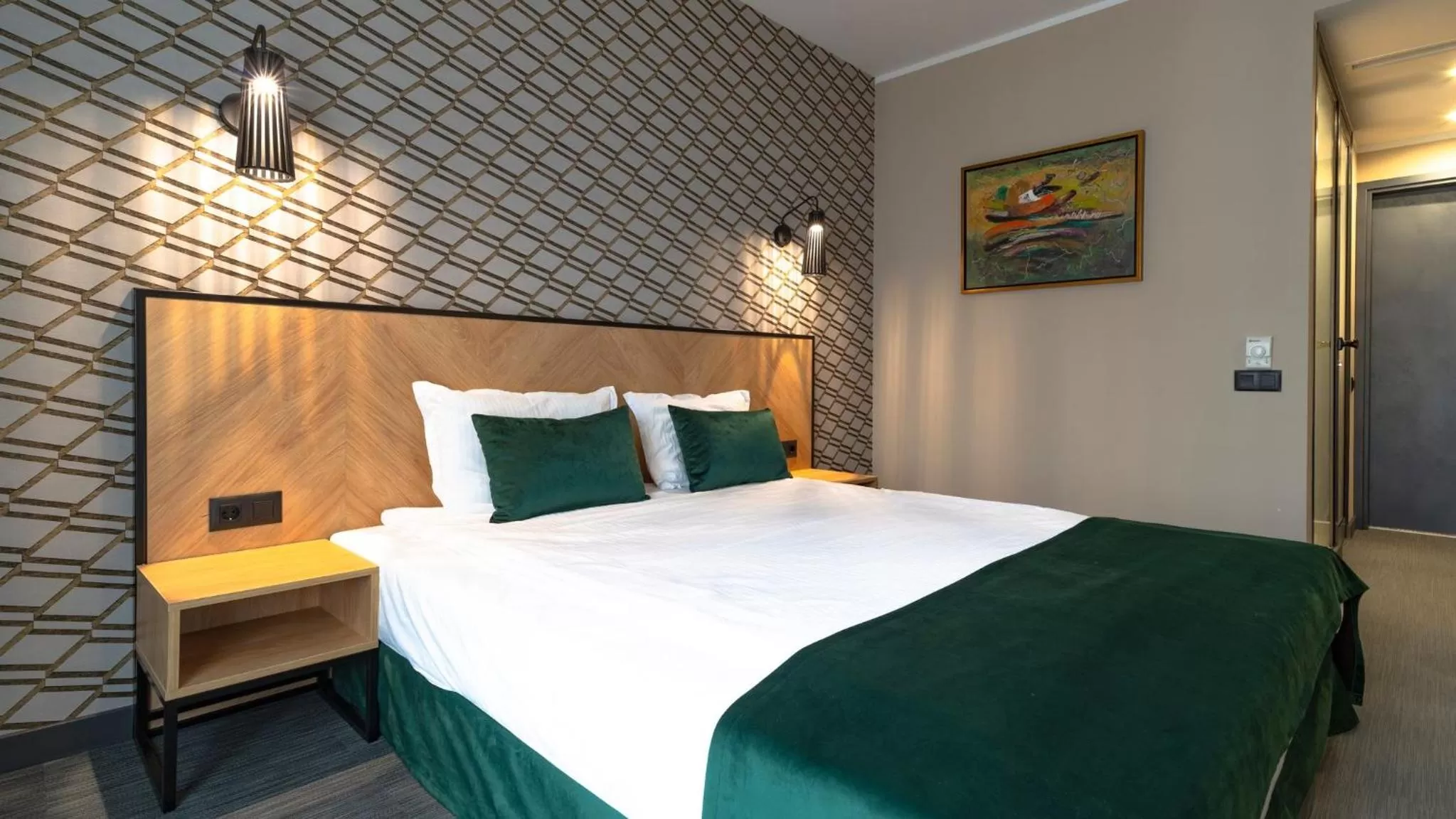 Deluxe Double Room - single occupancy in Vitosha Park Hotel - Free Indoor Pool & Parking