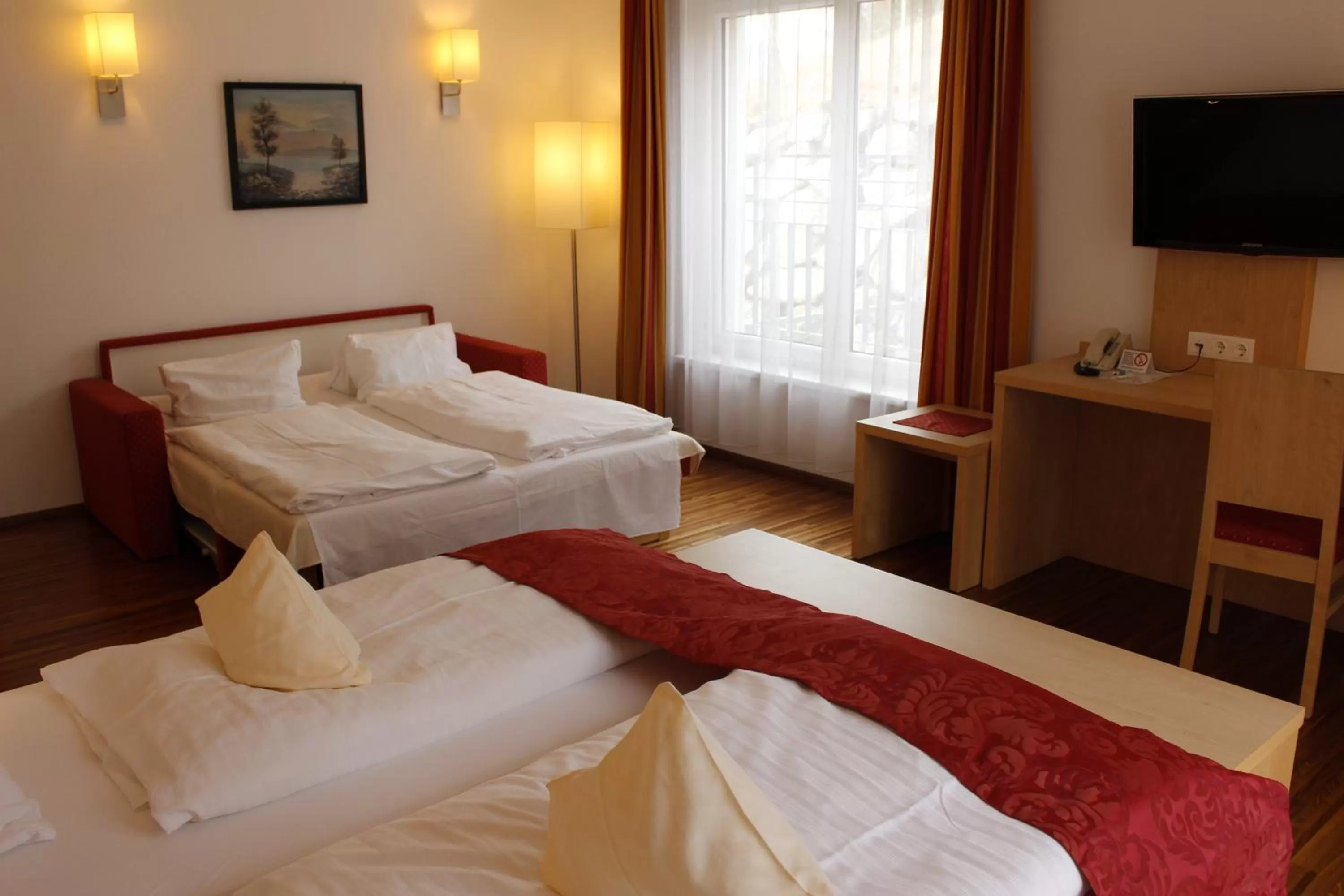 Family Room with Parking in Austria Classic Hotel Heiligkreuz